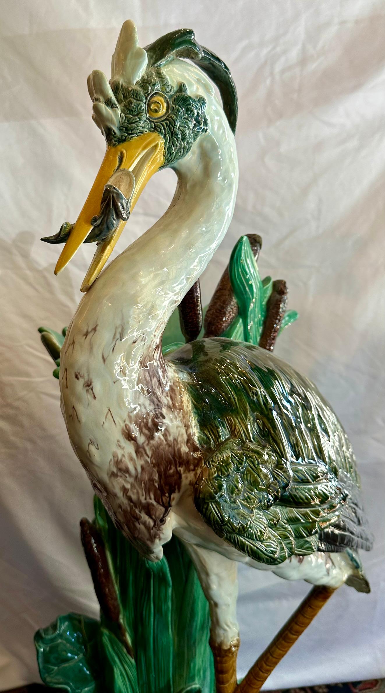 Par de Paragüeros Figurados de Pájaro de Mayólica Antique French, Circa 1890. en venta 3