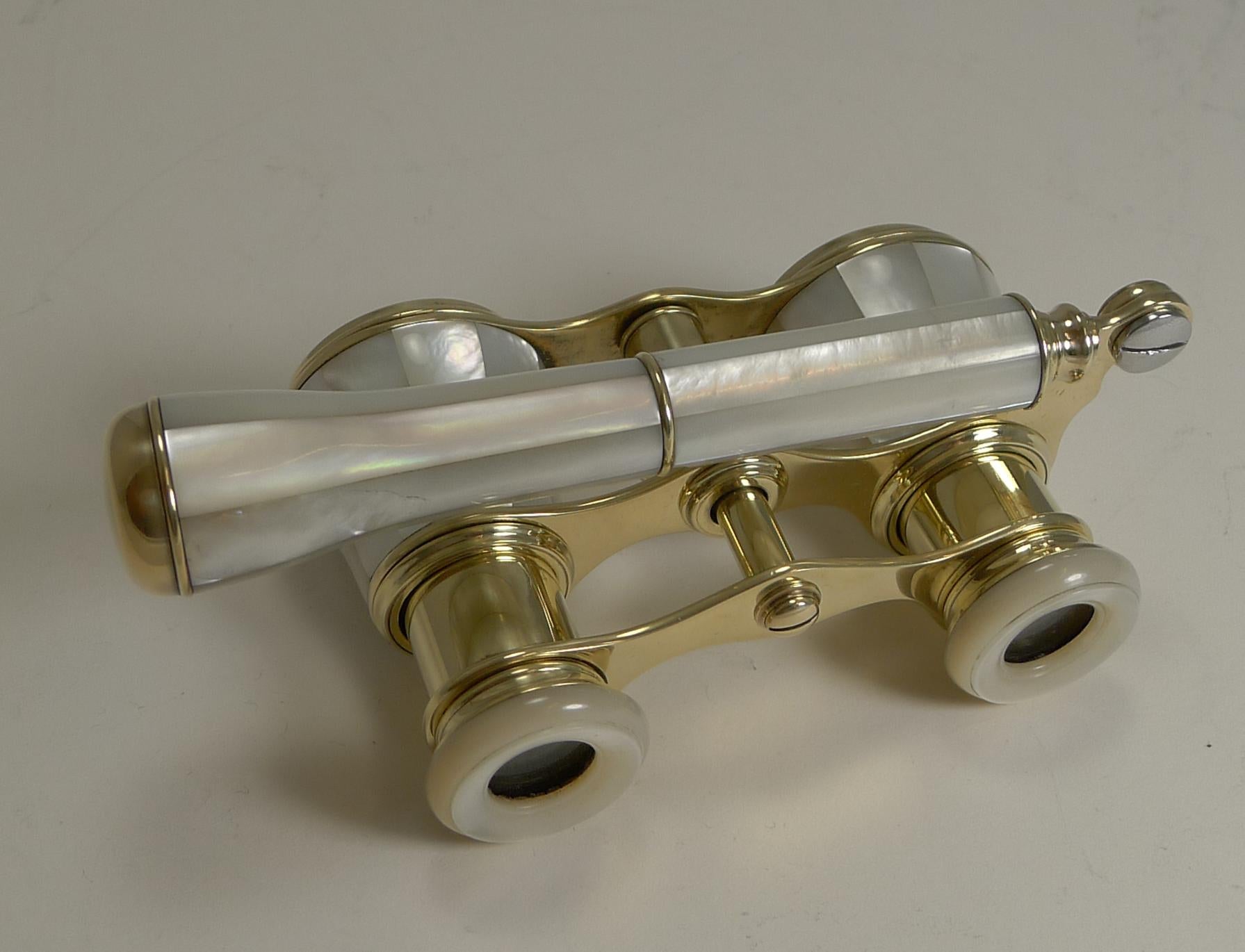 Late Victorian Pair Antique French Mother of Pearl Opera Glasses c.1890 - Lorgnette Handle