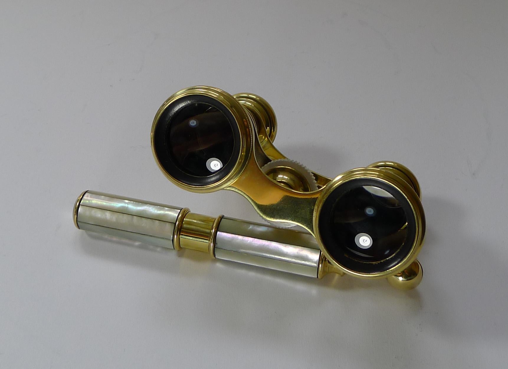Pair Antique French Mother of Pearl Opera Glasses c.1900, Lorgnette Handle 4