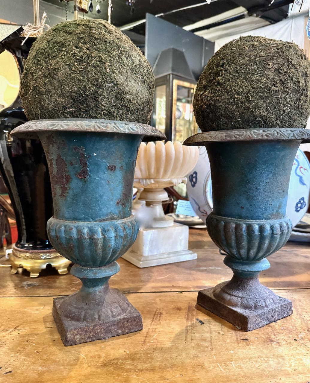 Pair Antique French Neoclassical Cast Iron Urns For Sale 3