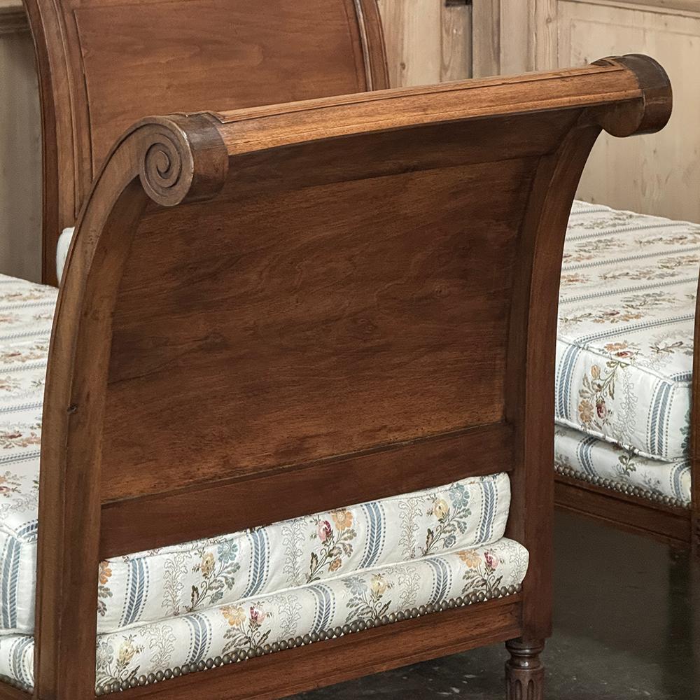 Par de Camas de Día Neoclásicas Antique French ~ Chaise Lounges en venta 4