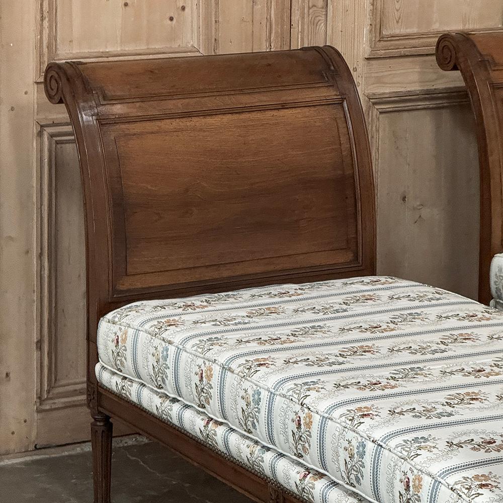 Par de Camas de Día Neoclásicas Antique French ~ Chaise Lounges en venta 8