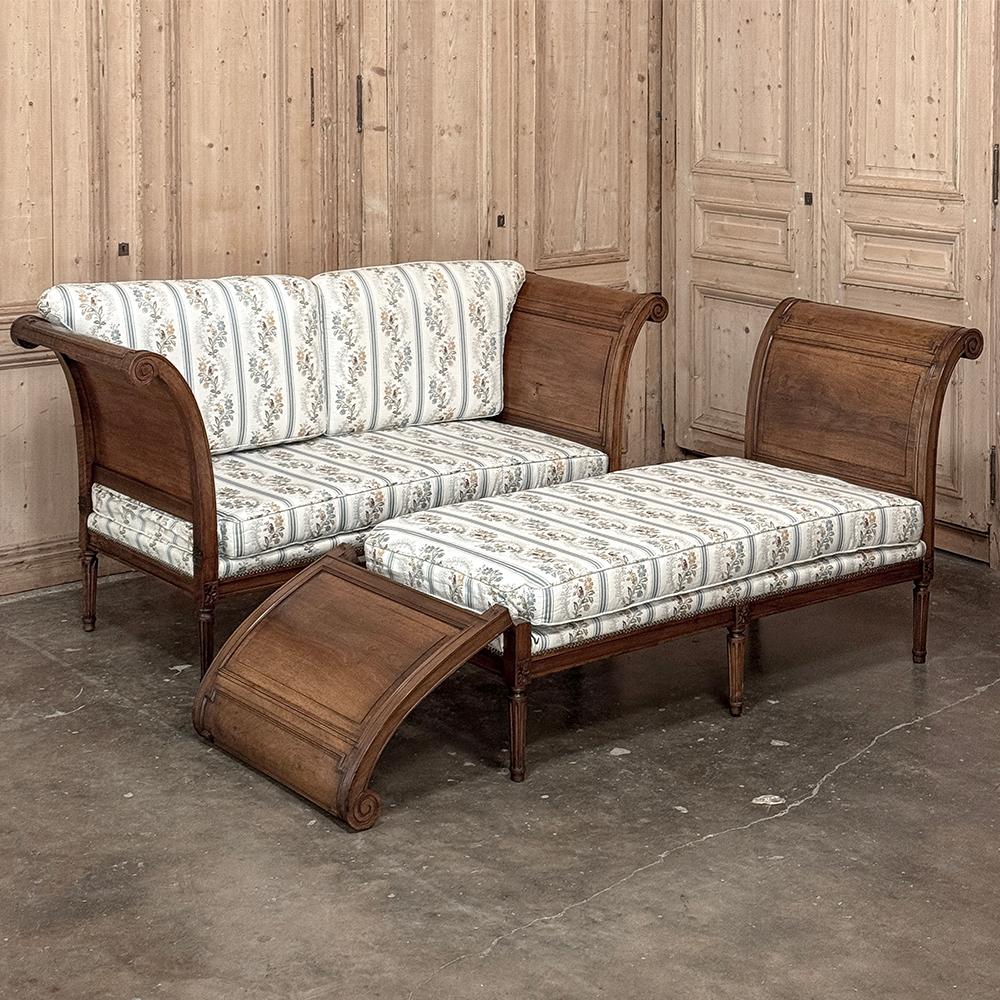 Par de Camas de Día Neoclásicas Antique French ~ Chaise Lounges Hecho a mano en venta
