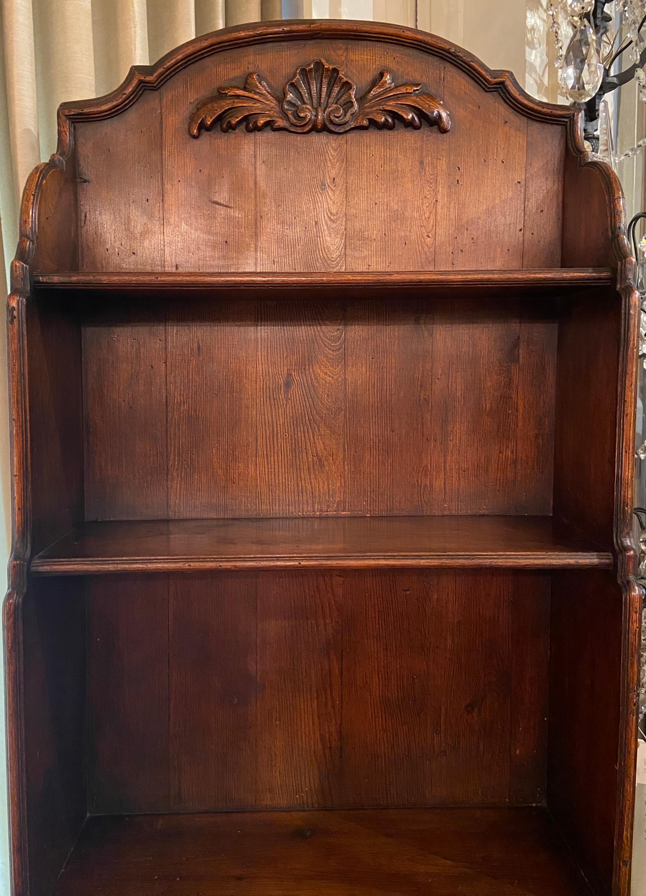 Pair Antique French Oak Cabinets, Circa 1910-1920 In Good Condition For Sale In New Orleans, LA