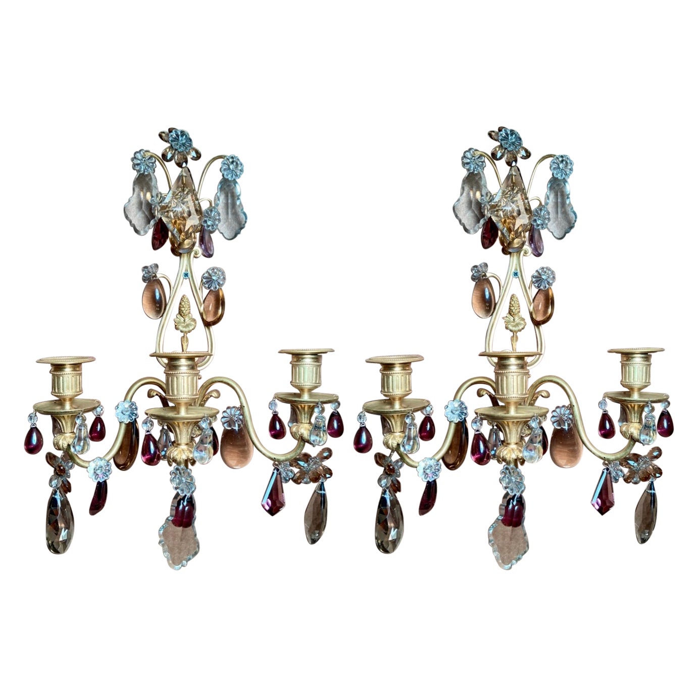 Paire d'appliques murales françaises anciennes en bronze doré et cristal de Baccarat, datant d'environ 1885