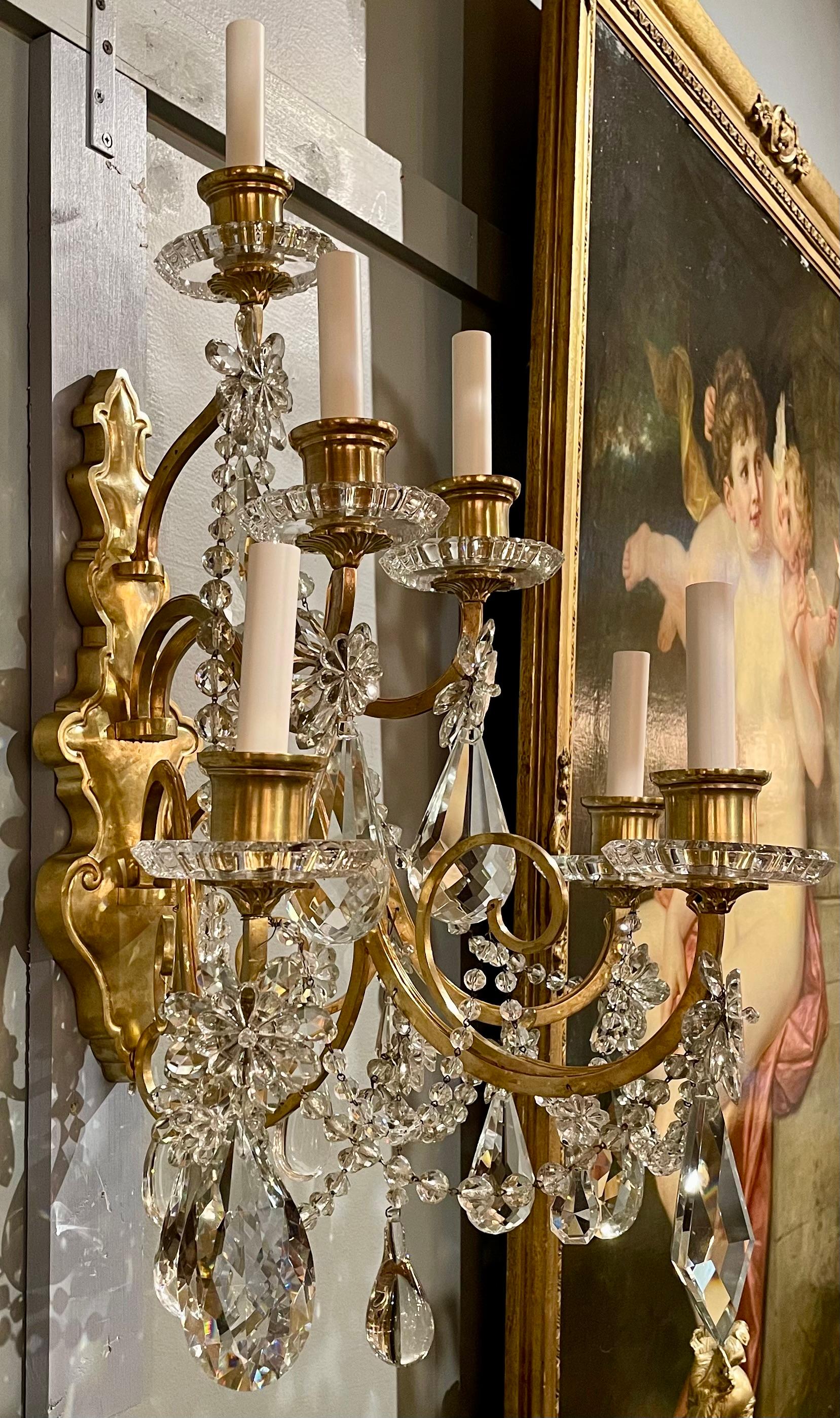 Paire d'appliques anciennes en bronze doré et cristal de Baccarat Circa 1885 en vente 4