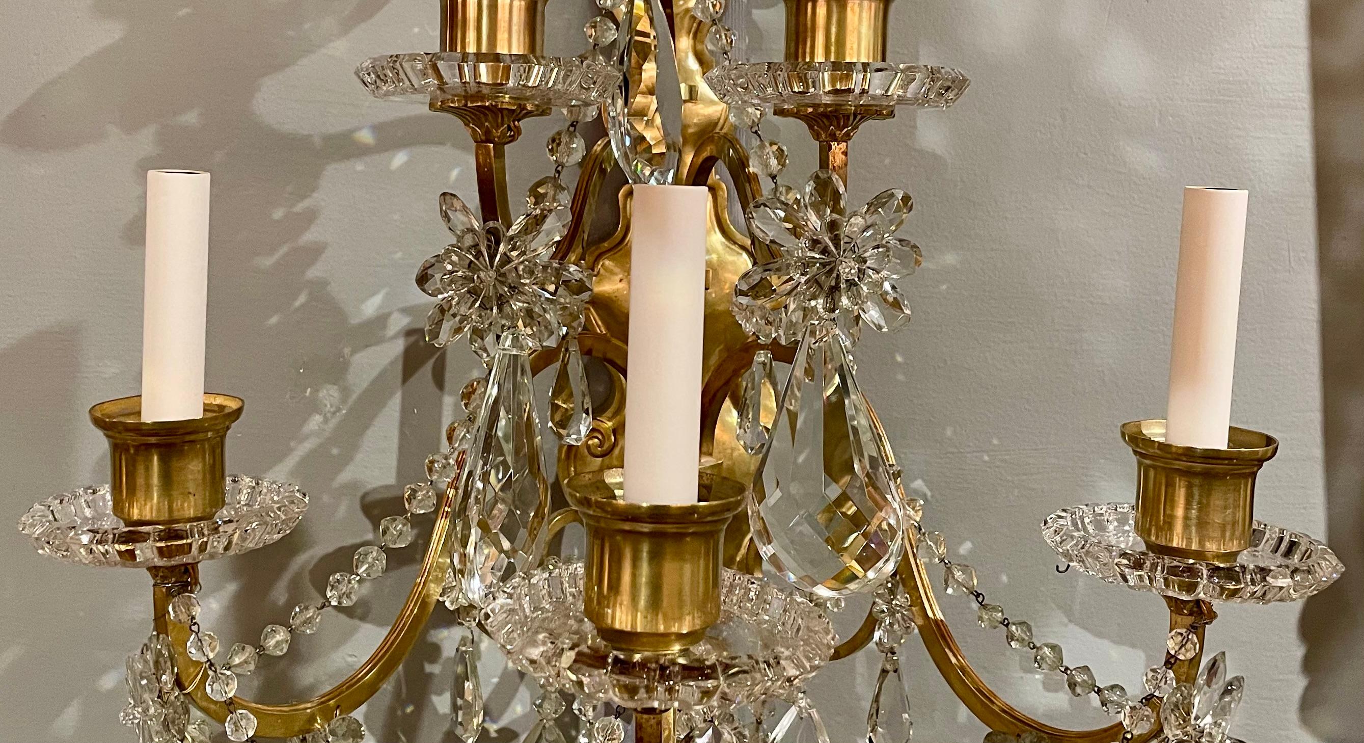 Paire d'appliques anciennes en bronze doré et cristal de Baccarat Circa 1885 en vente 1
