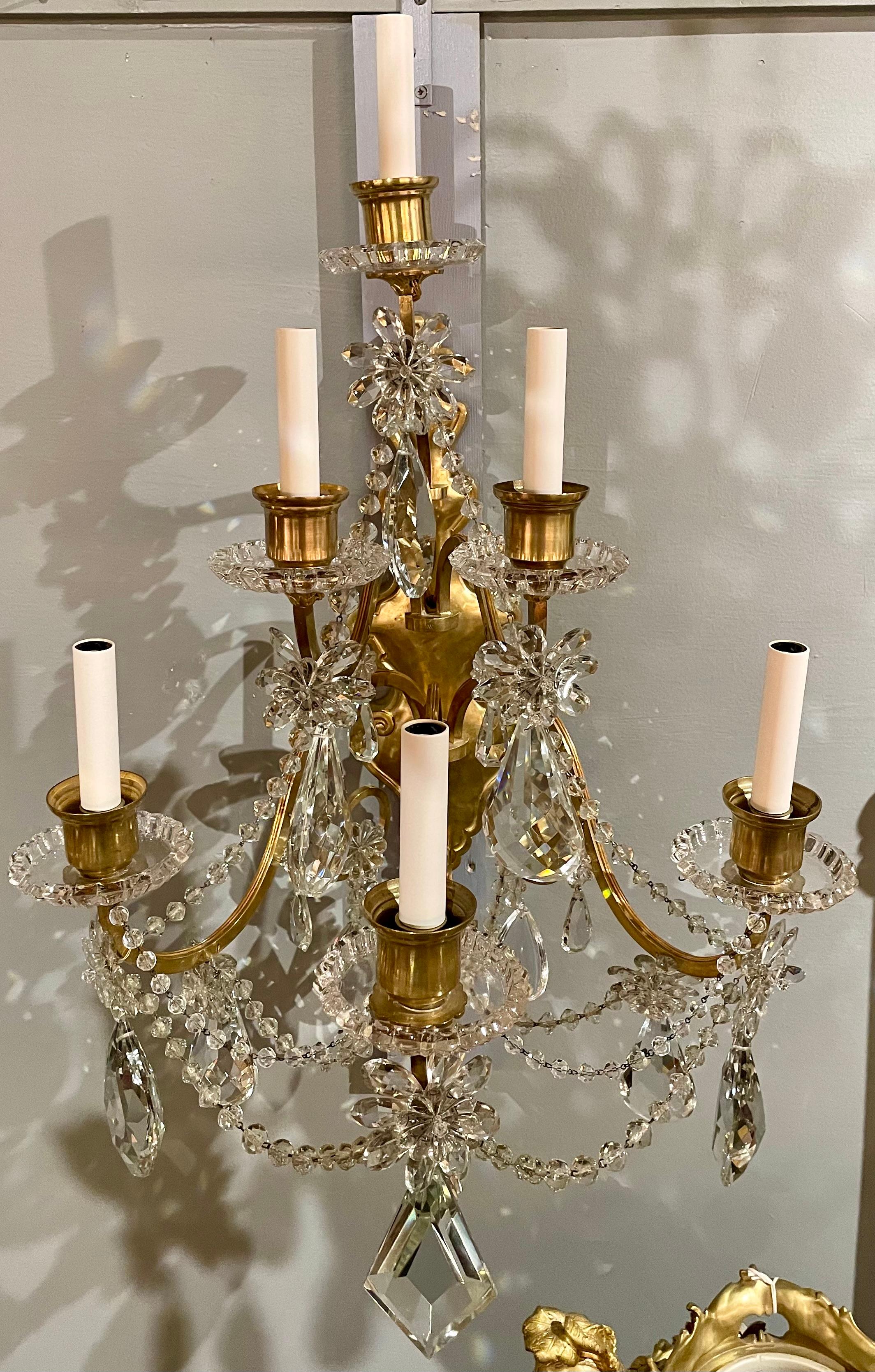 Paire d'appliques anciennes en bronze doré et cristal de Baccarat Circa 1885 en vente 3
