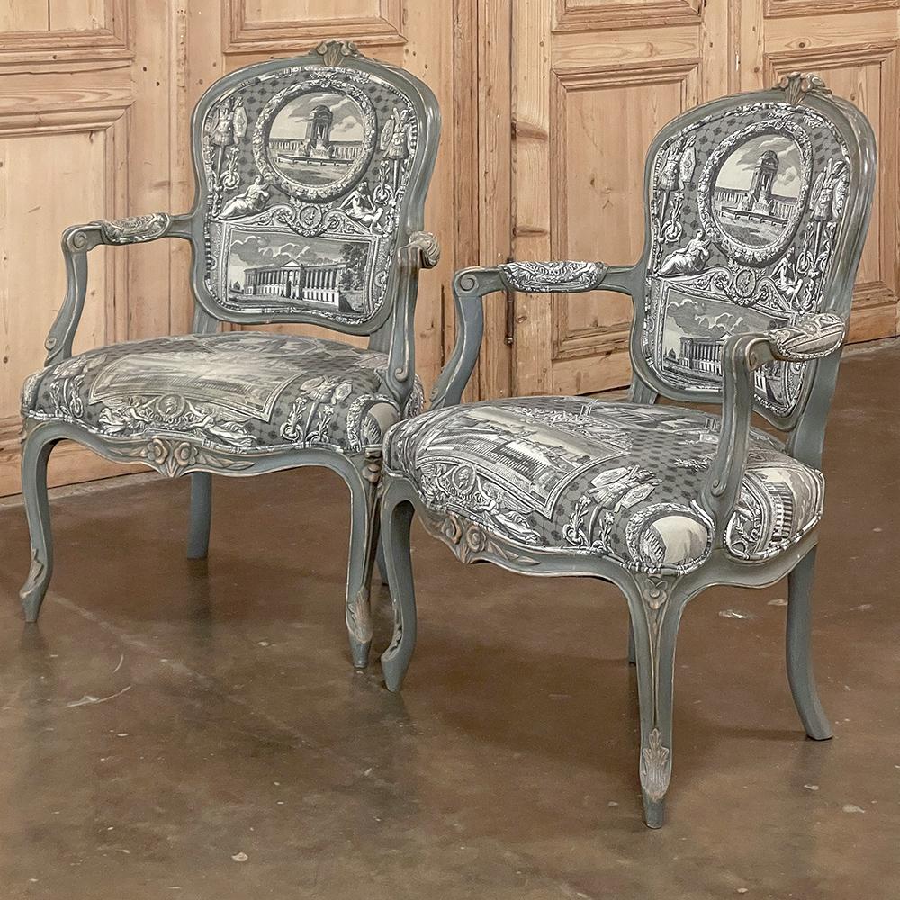Pair Antique French Painted Louis XV Armchairs ~ Fauteuils In Good Condition For Sale In Dallas, TX