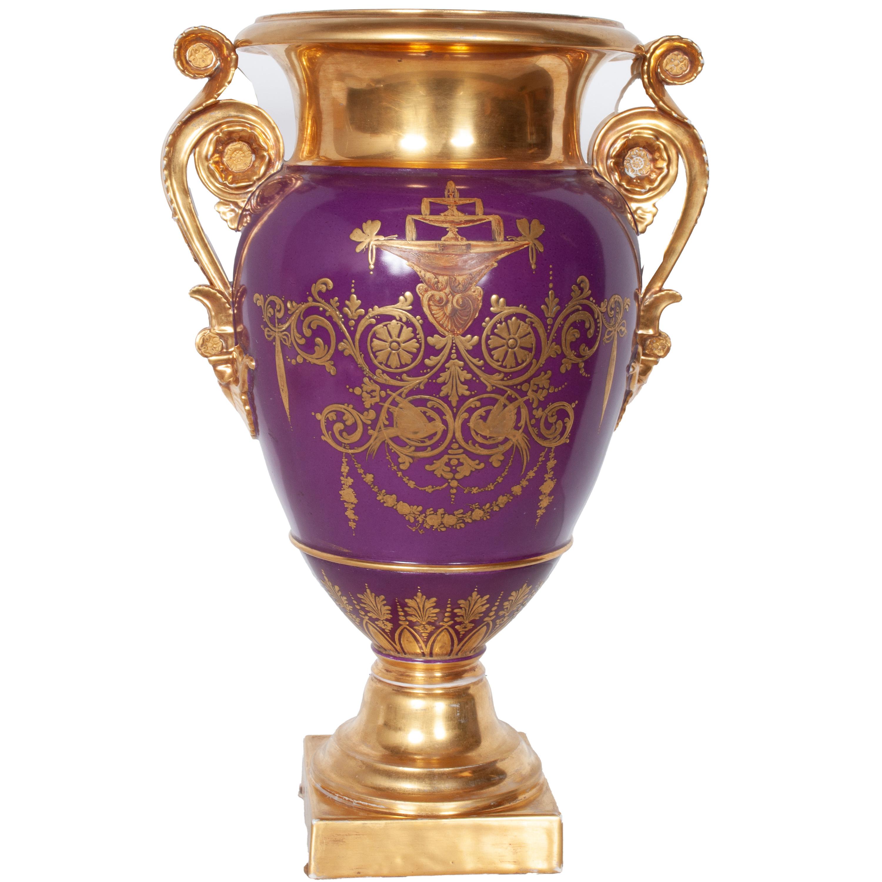 Paire d'anciens vases à chien en porcelaine de Paris peints à la main par Darte Frères 1810 en vente 5