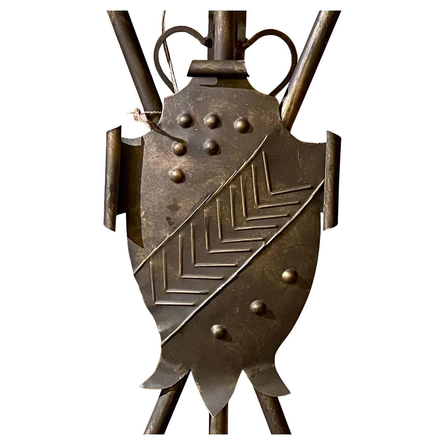 Metallo Coppia di antiche lampade rinascimentali francesi, CIRCA 1900. in vendita