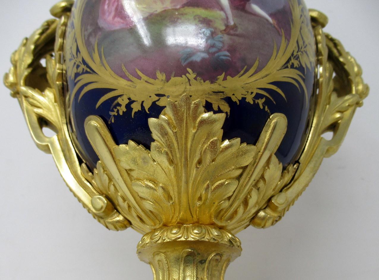 Pair Antique French Sèvres Porcelain Ormolu Gilt Bronze Dore Table Urn Lamps  4