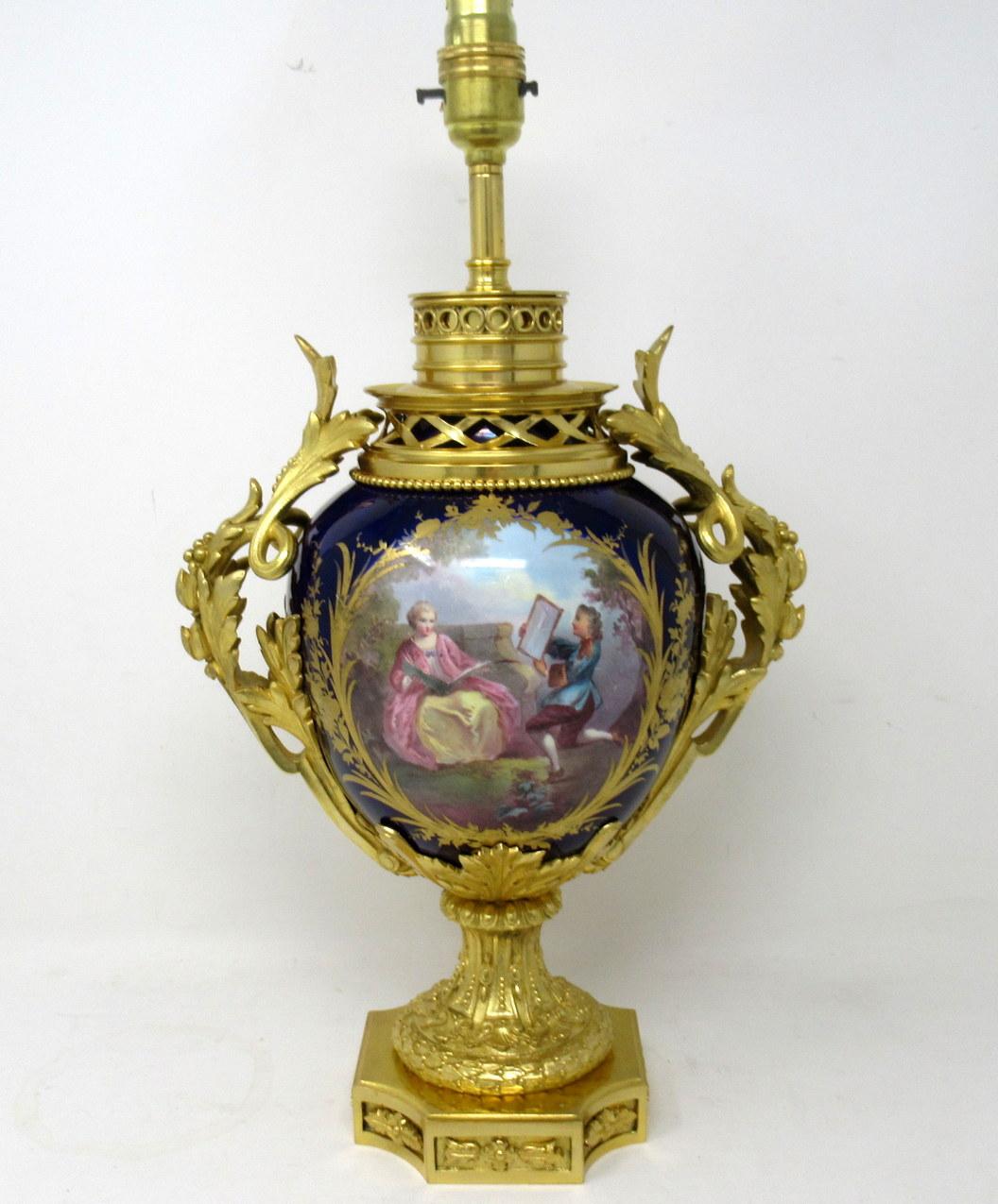 19th Century Pair Antique French Sèvres Porcelain Ormolu Gilt Bronze Dore Table Urn Lamps 