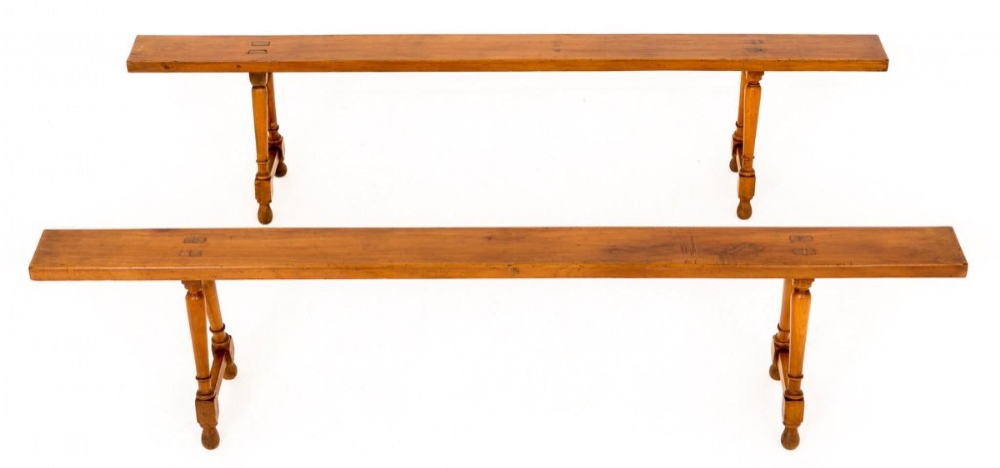 Par Antique French Stools - Bancos de madera de cerezo 1870 Cereza en venta