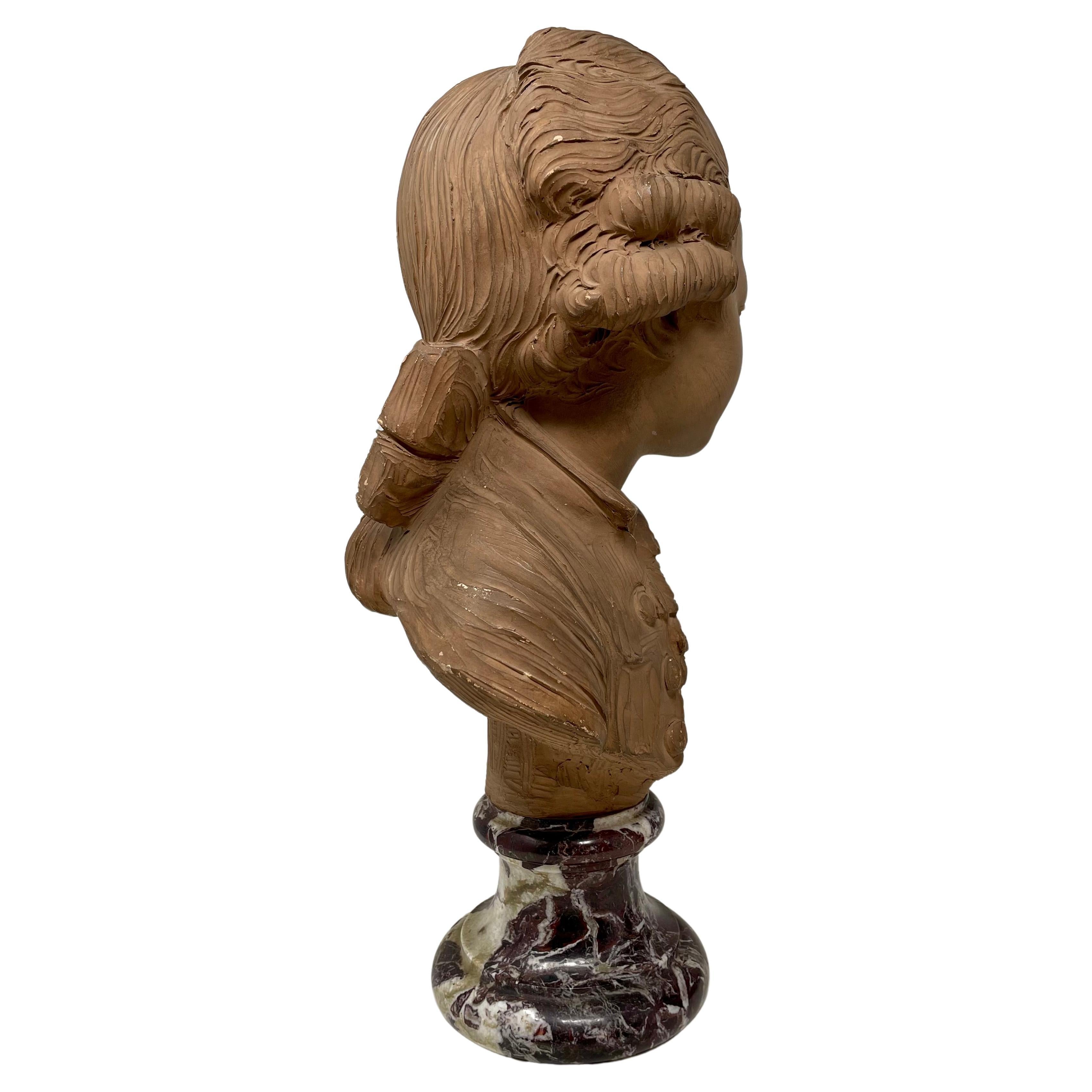 Paar antike französische Terrakotta-Büsten aus Terrakotta, signiert „Houdon“ auf Marmorsockeln, um 1860 (19. Jahrhundert) im Angebot