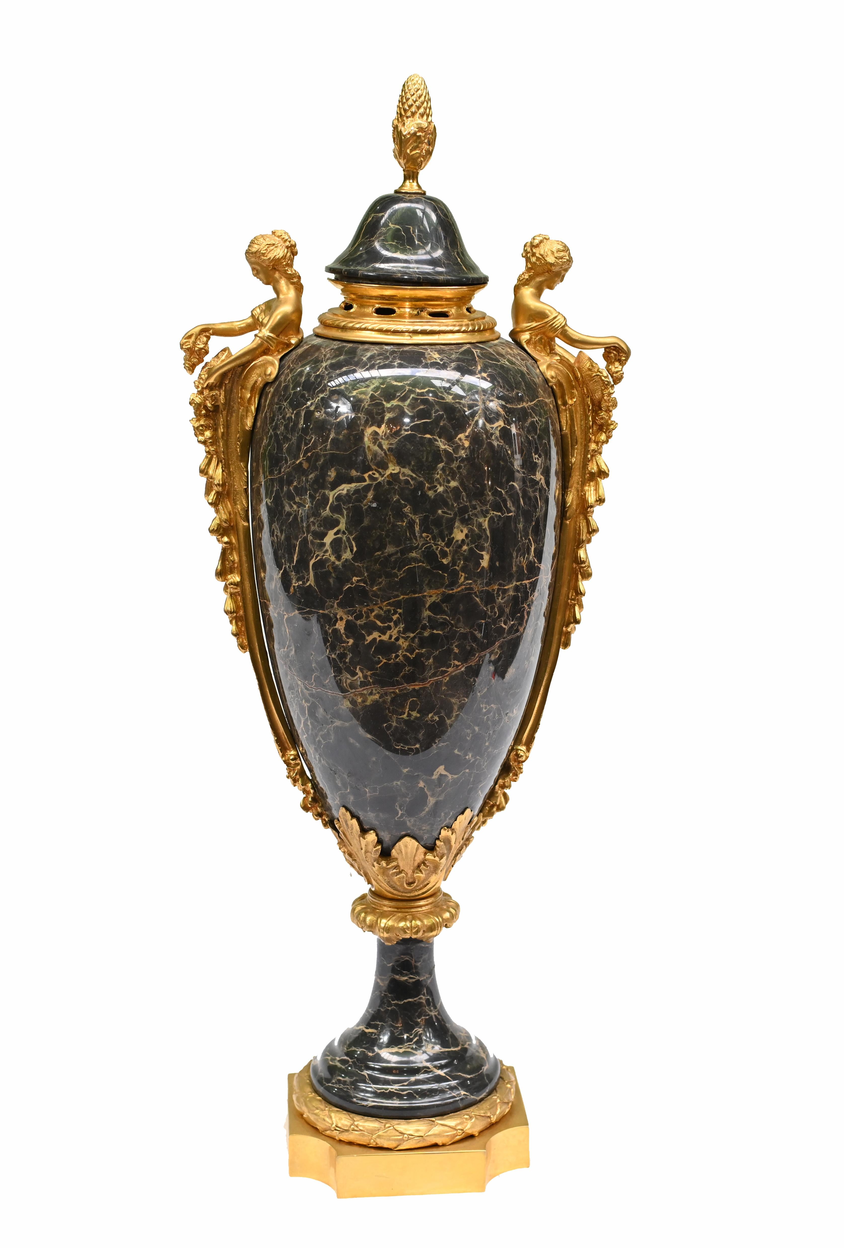 Pair Antique French Urns Marble Cassolettes Amphora 1890 In Good Condition For Sale In Potters Bar, GB