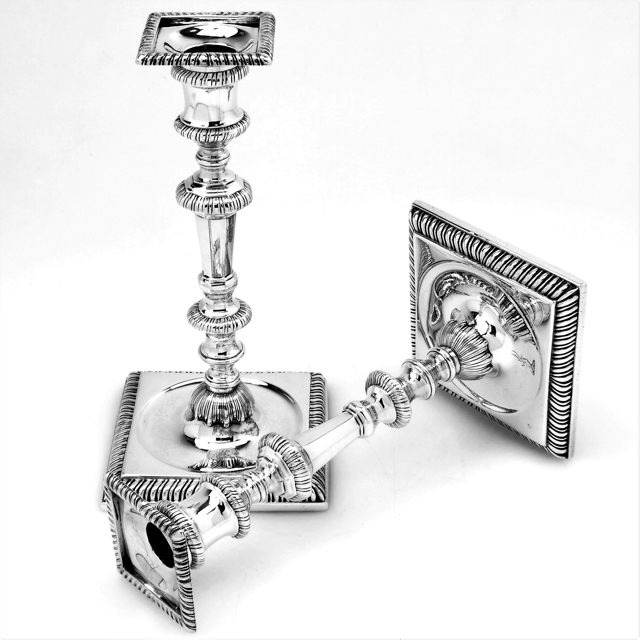 Pair of Antique George II Sterling Silver Candlesticks 1755 In Good Condition In London, GB