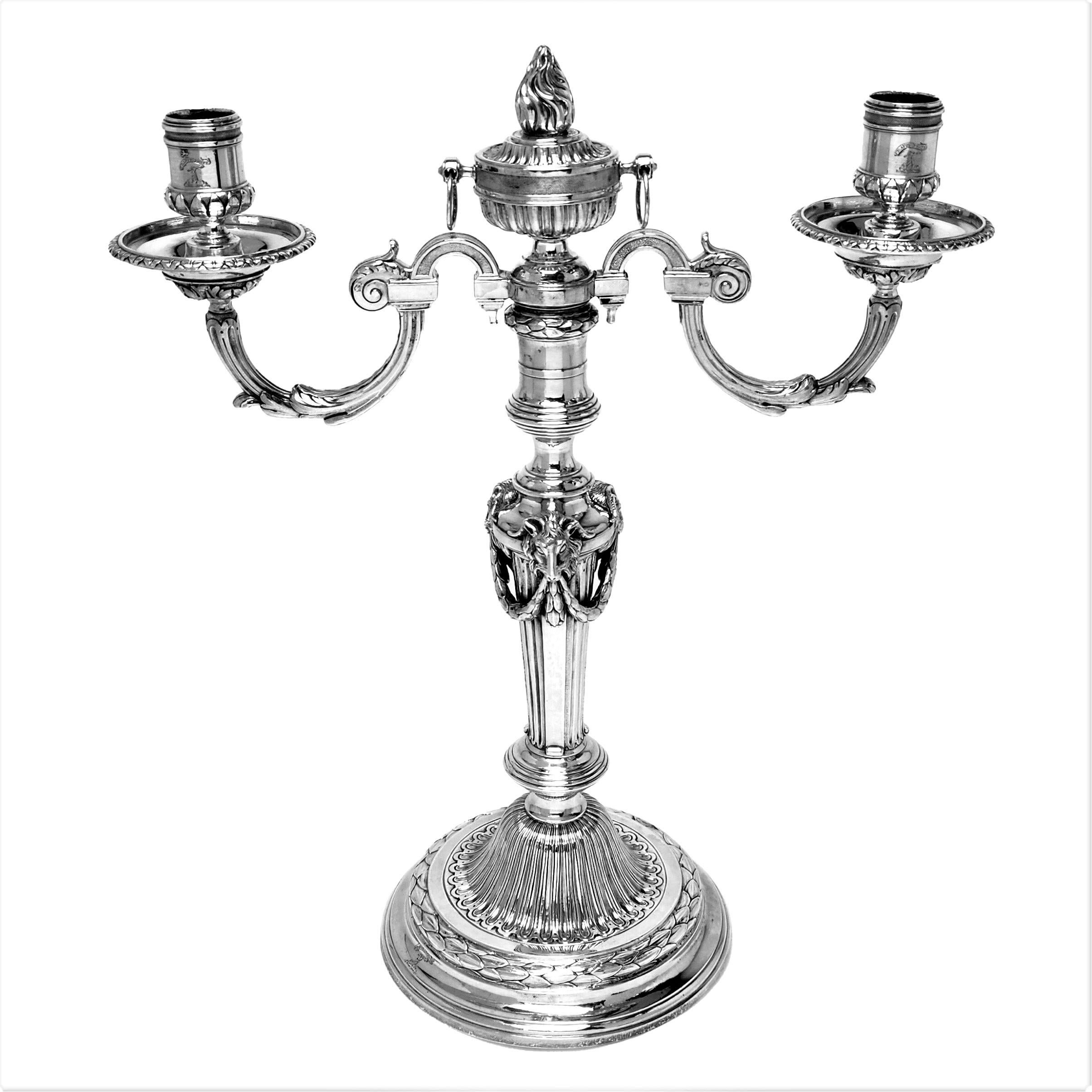 Style Adam Paire de chandeliers anciens de style géorgien en argent sterling 1768 / 78 en vente