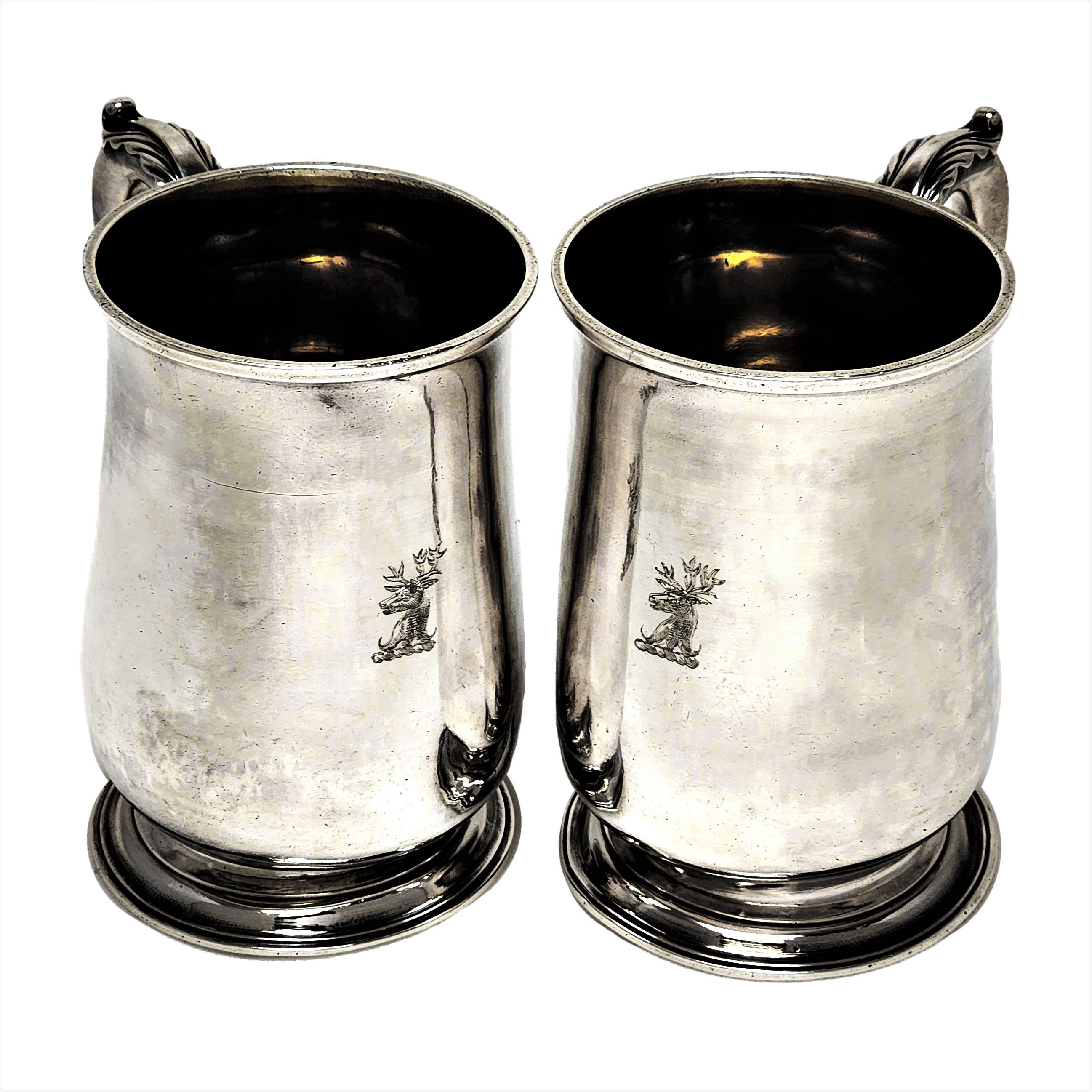 Paar antike georgianische Sterlingsilber Pint Beer Mugs / Tankards 1780 (Georgian) im Angebot