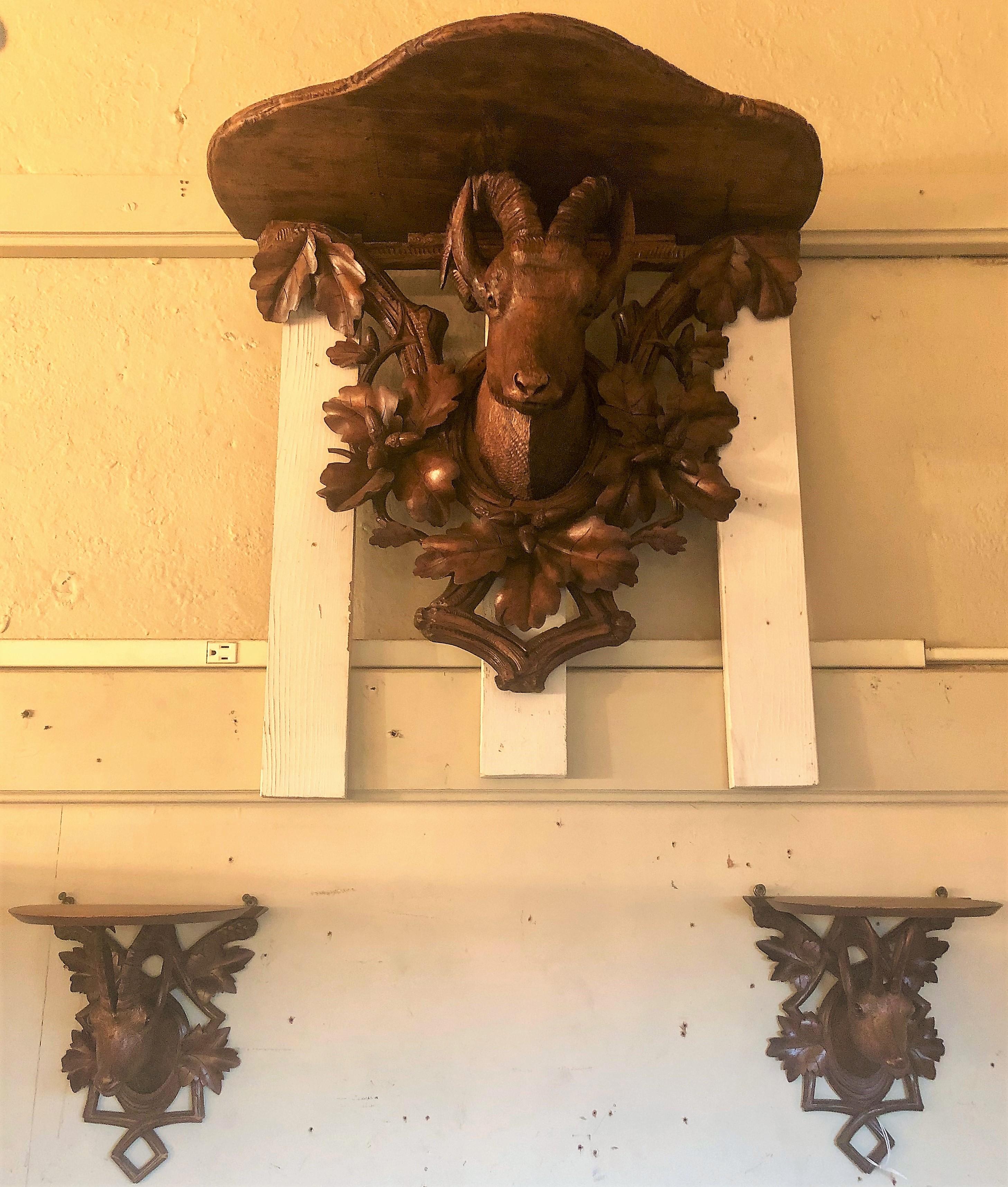 20th Century Pair of Antique German Black Forest Wood-Carved Wall Brackets, 100 Years Old