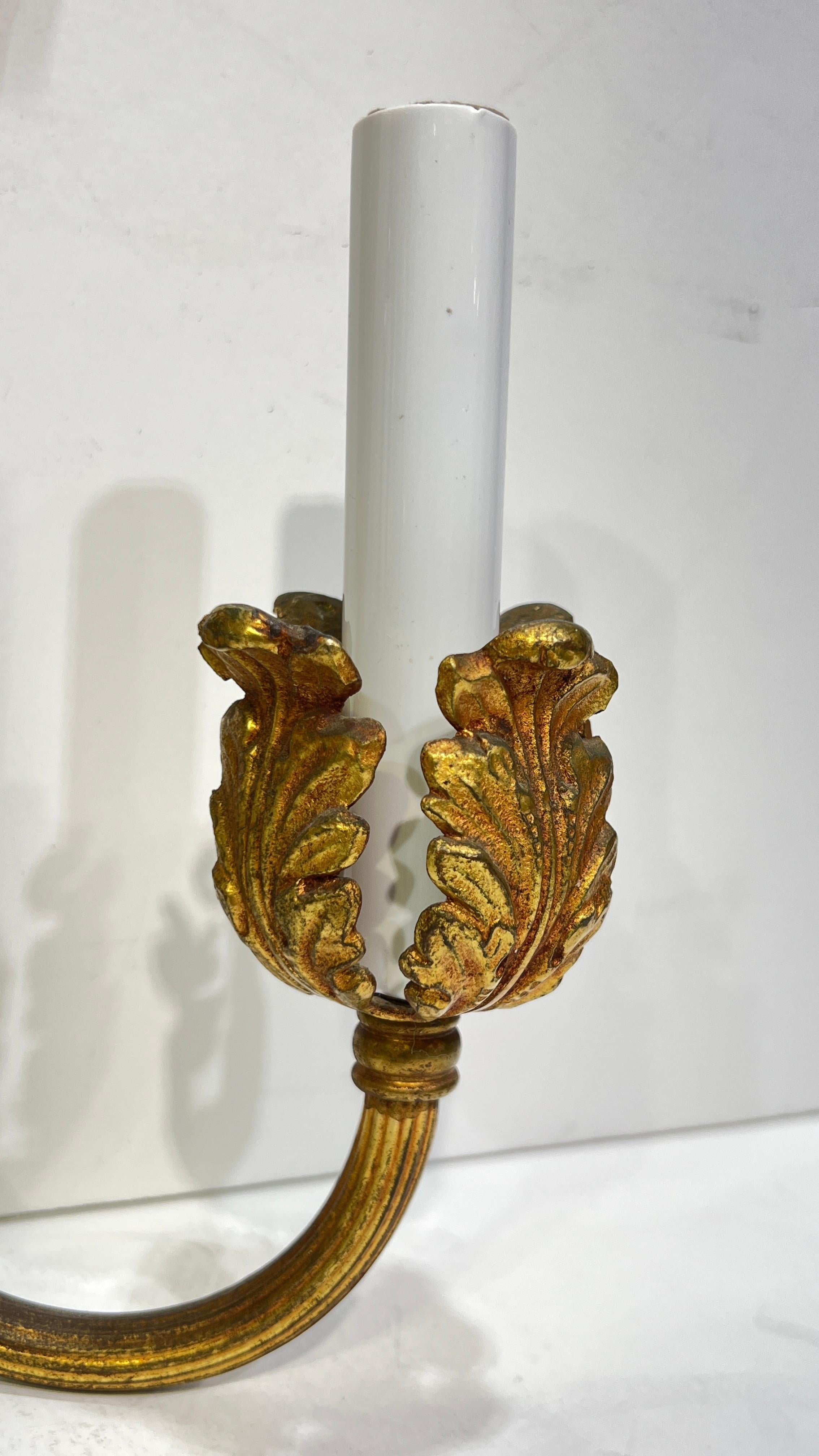 Pair Antique Gilt Bronze French Neoclassical 2-Light Sconces im Angebot 2