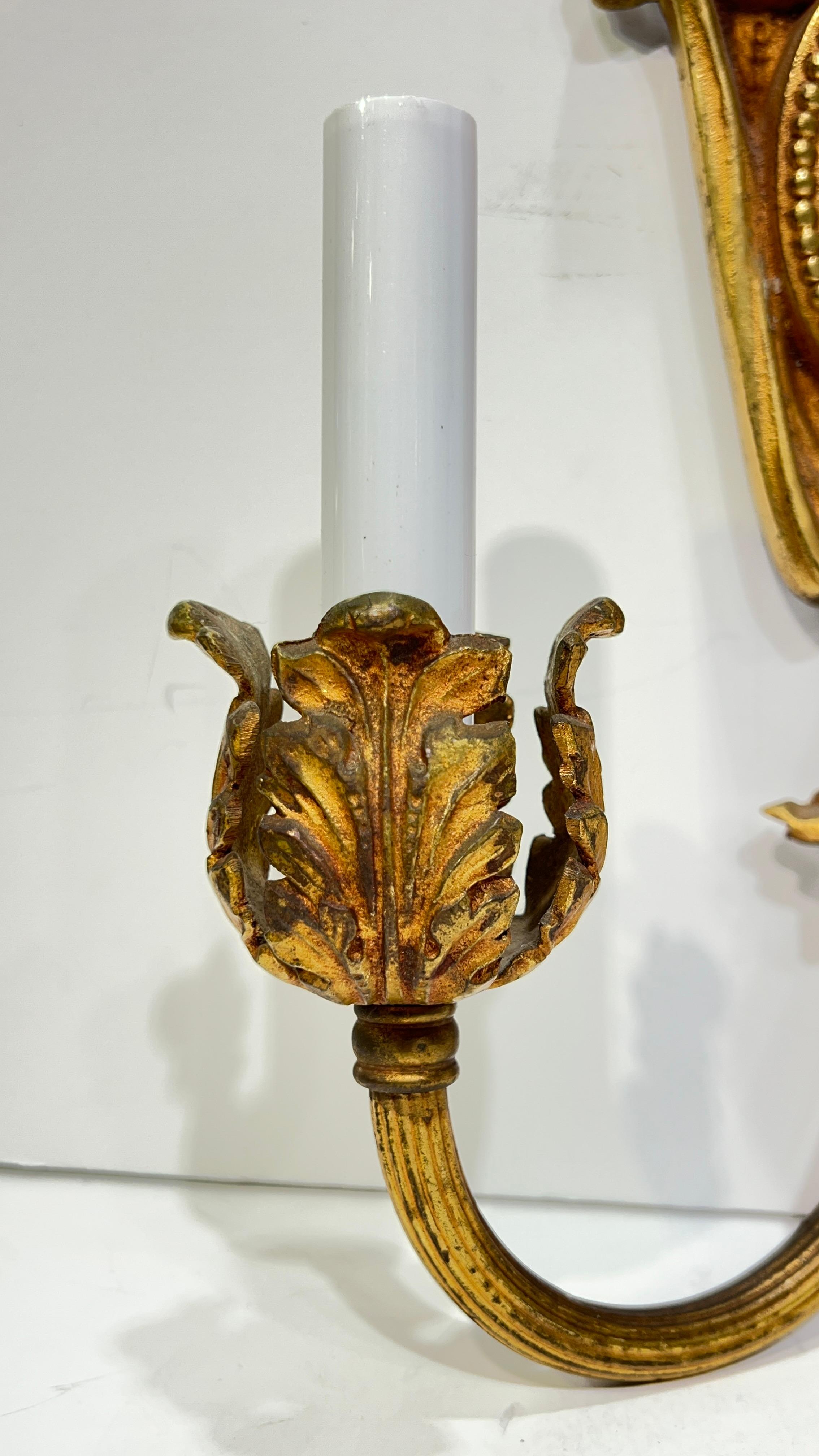 Pair Antique Gilt Bronze French Neoclassical 2-Light Sconces im Angebot 3