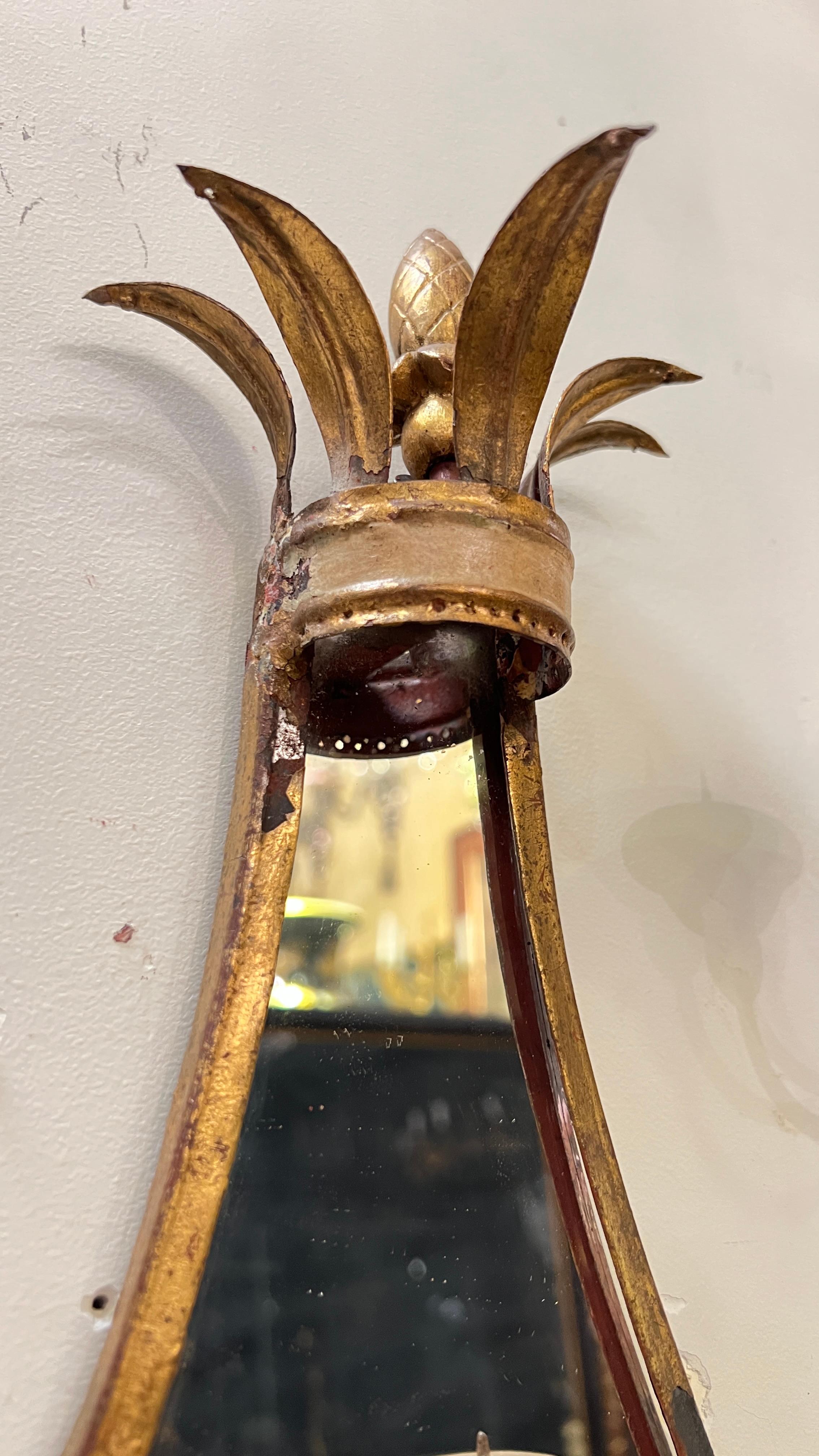 Pair Antique Gilt Metal 5-Light Girandole Mirrored Sconces en vente 3