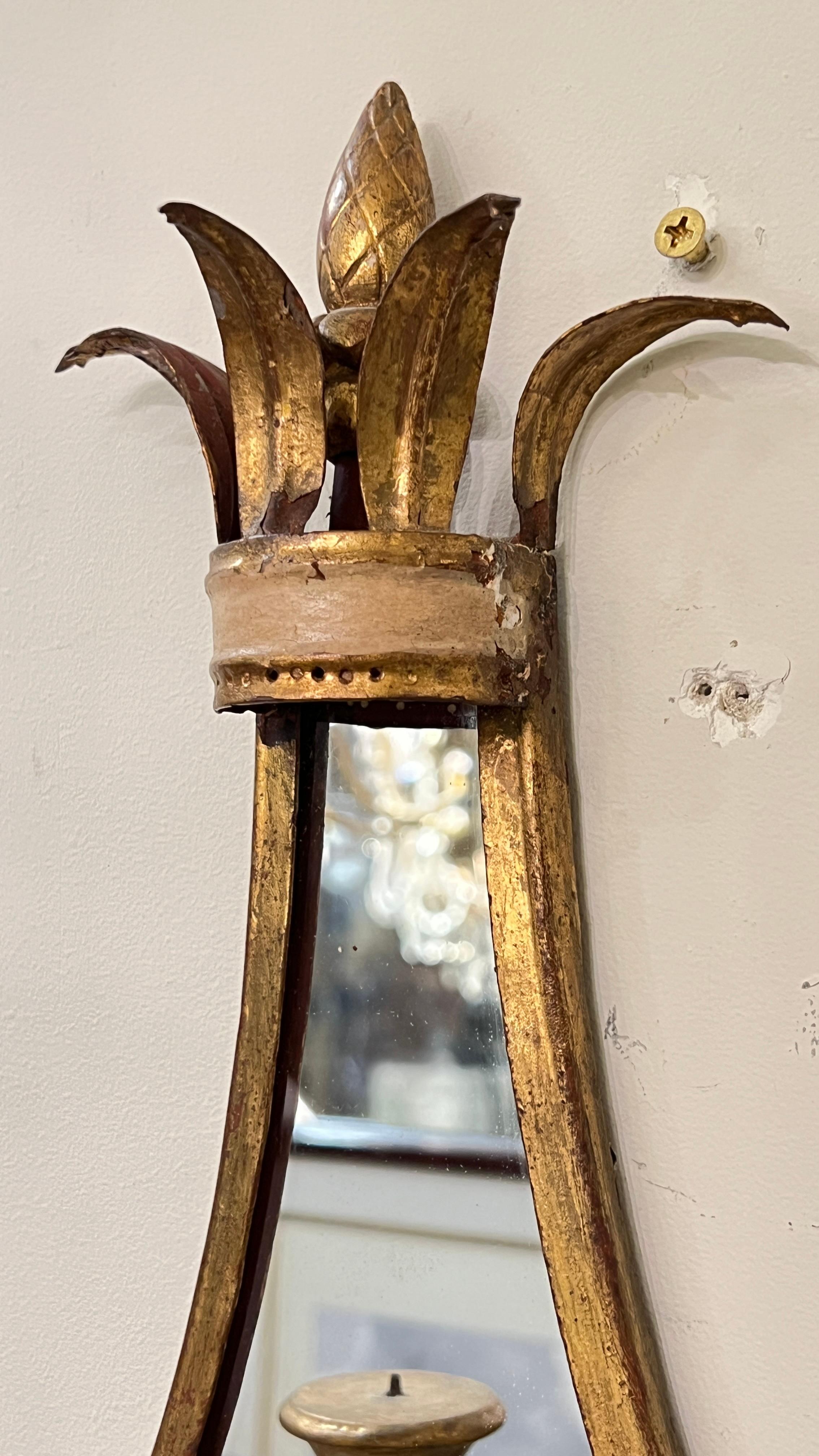 Pair Antique Gilt Metal 5-Light Girandole Mirrored Sconces en vente 7