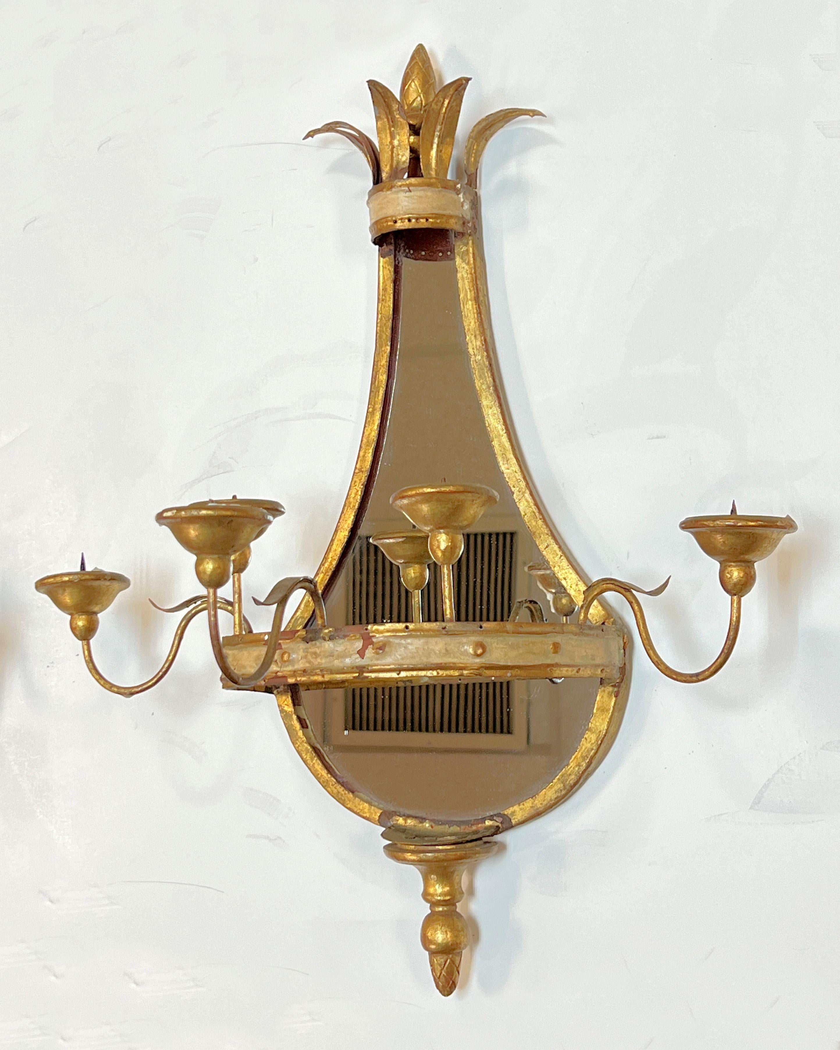 Belle Époque Pair Antique Gilt Metal 5-Light Girandole Mirrored Sconces en vente