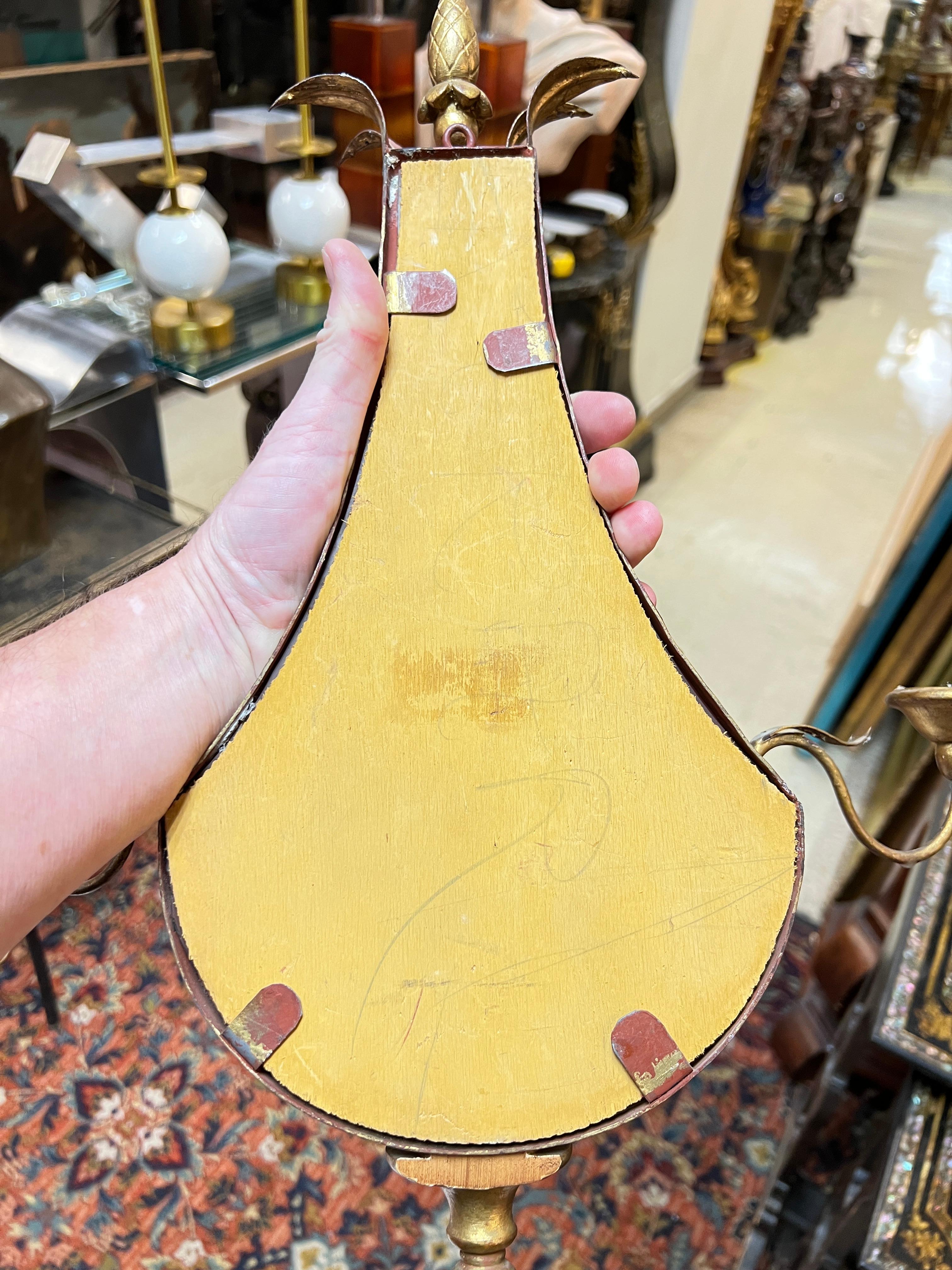 Pair Antique Gilt Metal 5-Light Girandole Mirrored Sconces en vente 1