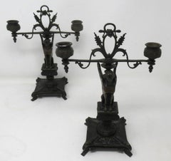 Paire de candélabres en bronze ancien Grand Tour de style Régence avec sphinx ailés égyptiens de style Régence