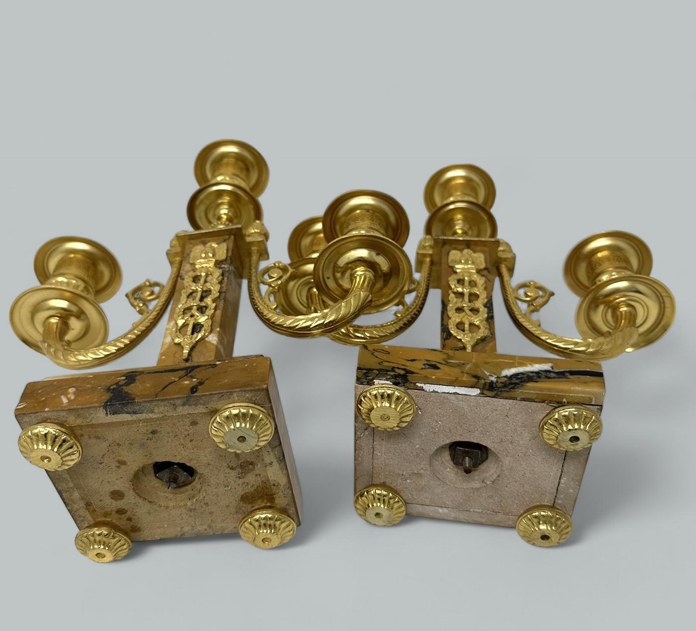 Par Antiguo Grand Tour Imperio Francés Bronce Ormolu Candelabros 19Ct en venta 4
