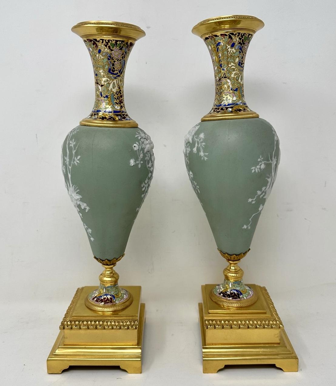 Pair Antique Grand Tour French Empire Pate-sur-Pate Jasperware Ormolu Urns Vases In Good Condition In Dublin, Ireland