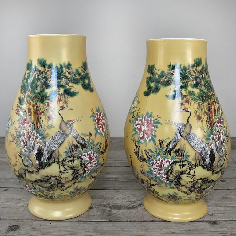 Pair of Antique HandPainted Chinese Vases For Sale at 1stDibs