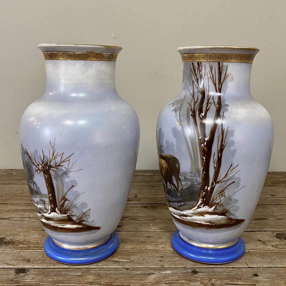 Hand-Painted Pair of Antique Hand Painted Opaline Vases For Sale