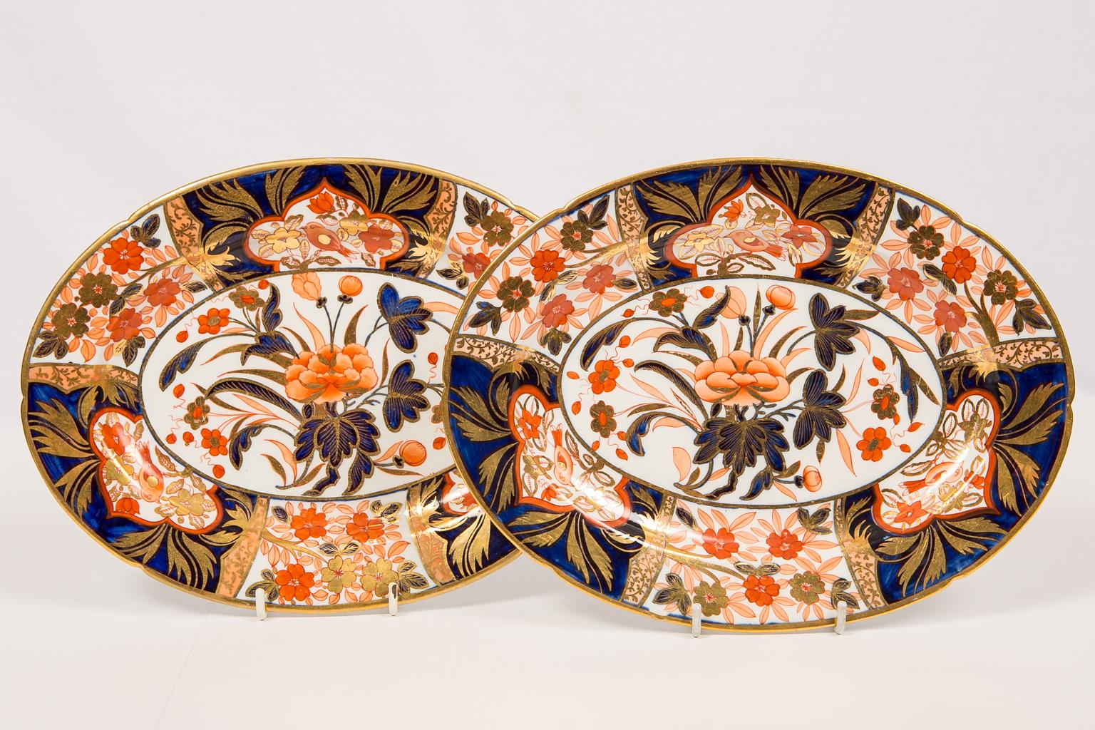 Regency Pair Antique Imari Inspired Porcelain Dishes Hand-Painted by Coalport Circa 1810