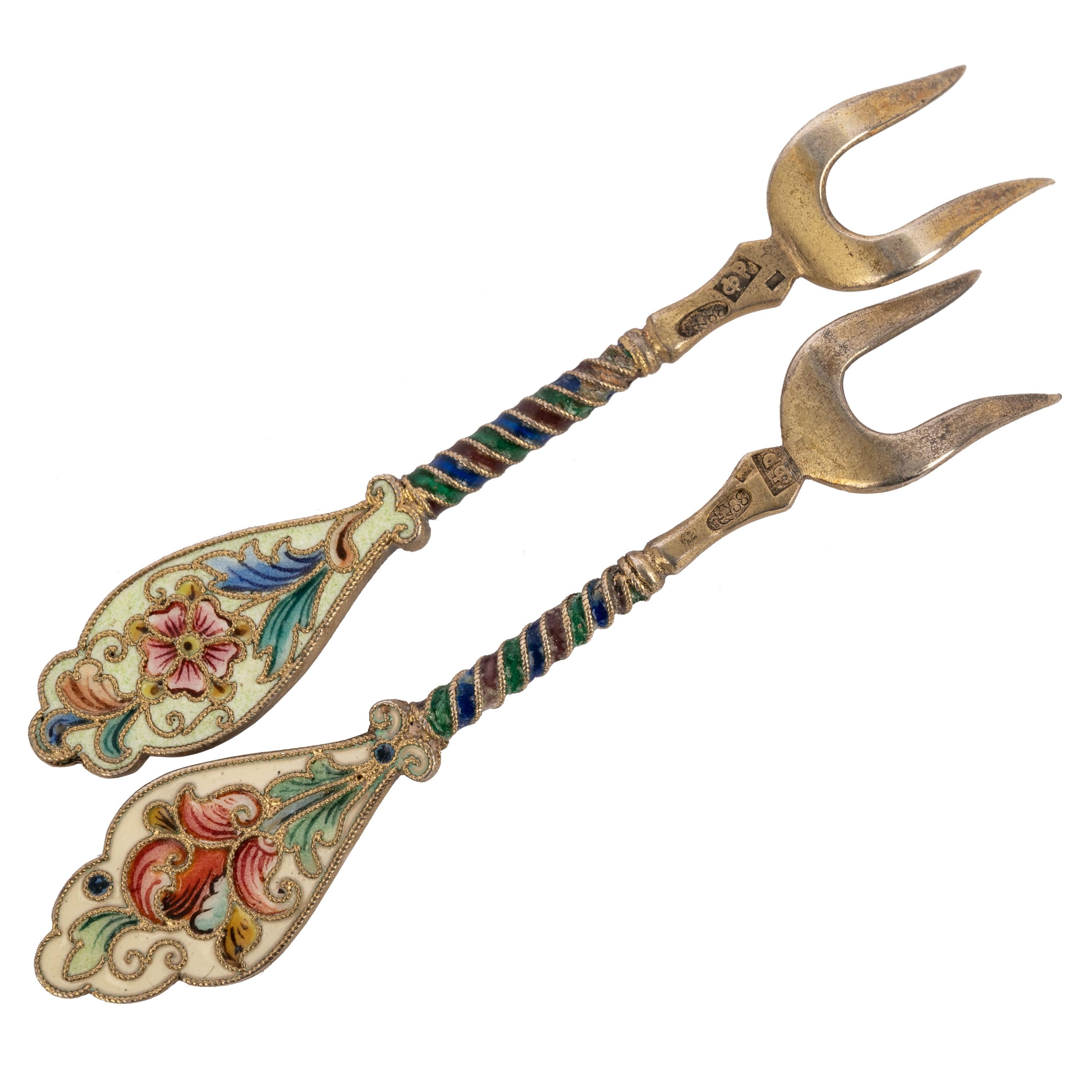 Pair Antique Imperial Russian Silver Gilt Cloisonne Forks Feodor Ruckert Faberge For Sale 2