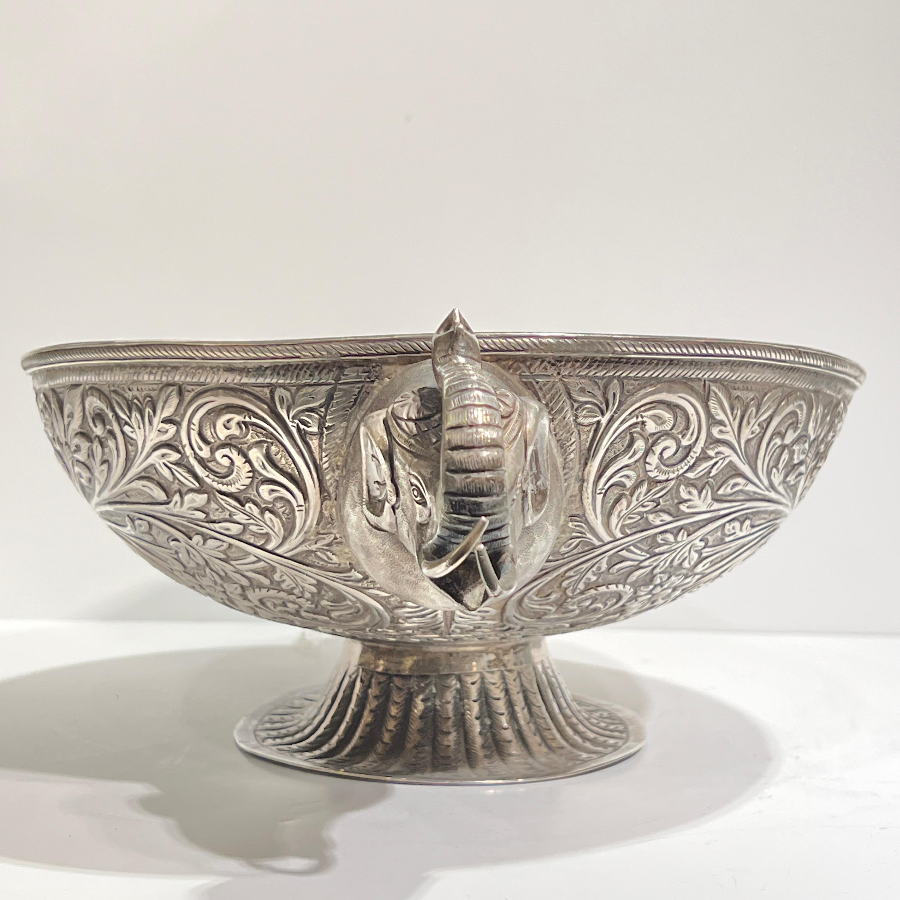 Pair Antique Indian Sterling Silver Centerpiece Bowls In Good Condition For Sale In New York, NY