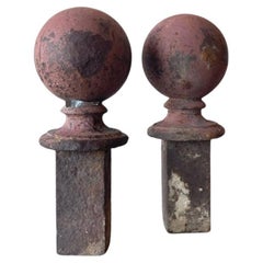 Paar antike runde Endstücke aus Eisen