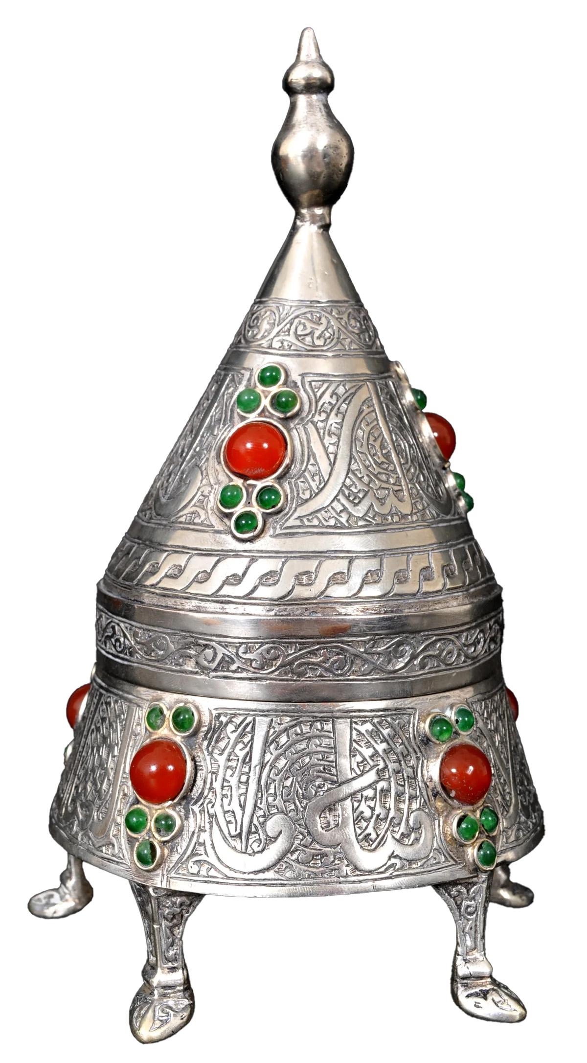 Pareja de antiguas cajas persas otomanas de plata y cornalina del periodo islámico Qajar 1880 en venta 2