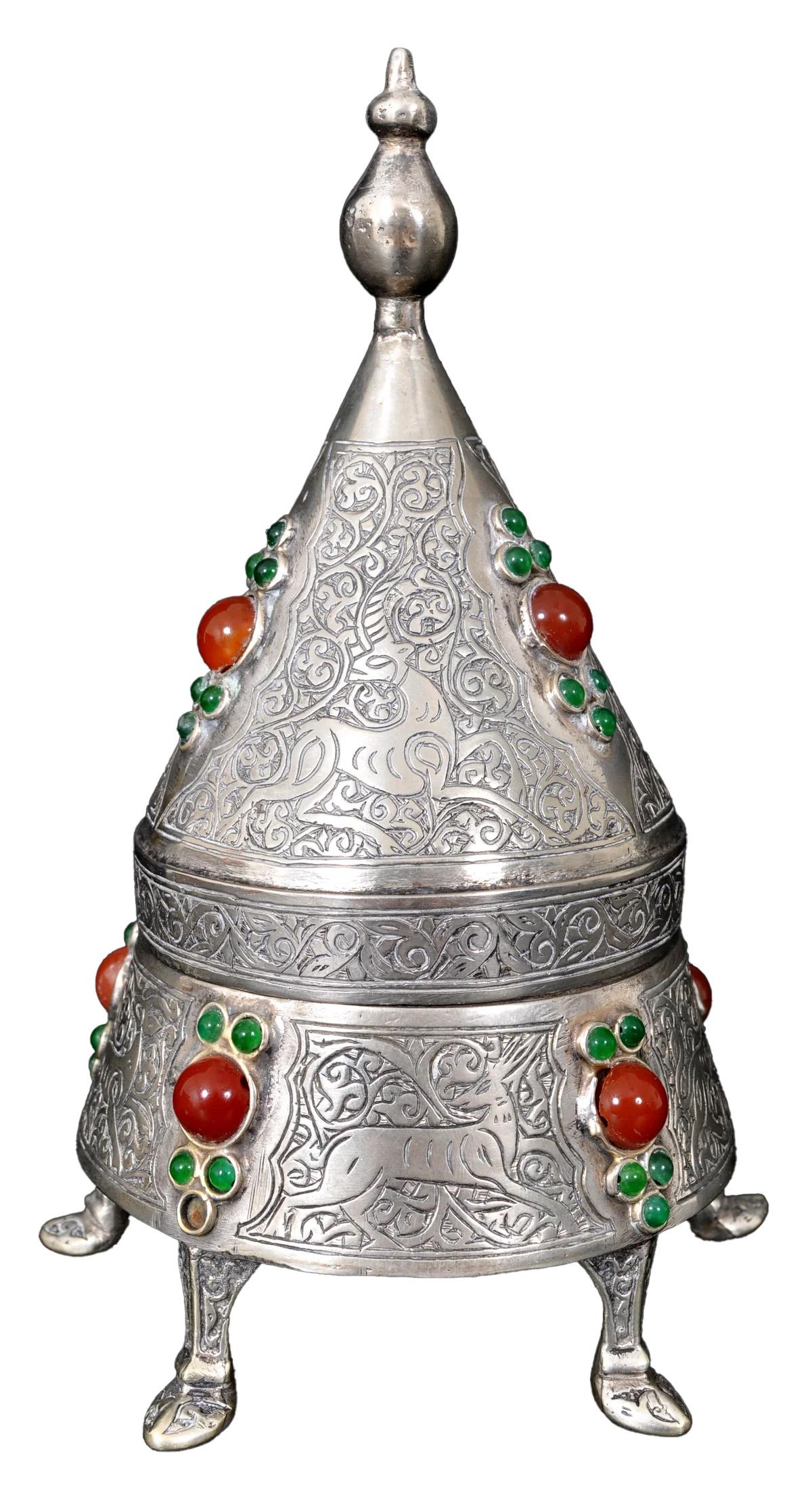 Pareja de antiguas cajas persas otomanas de plata y cornalina del periodo islámico Qajar 1880 en venta 5