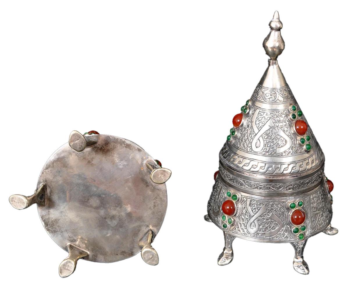 Pareja de antiguas cajas persas otomanas de plata y cornalina del periodo islámico Qajar 1880 Islámico en venta