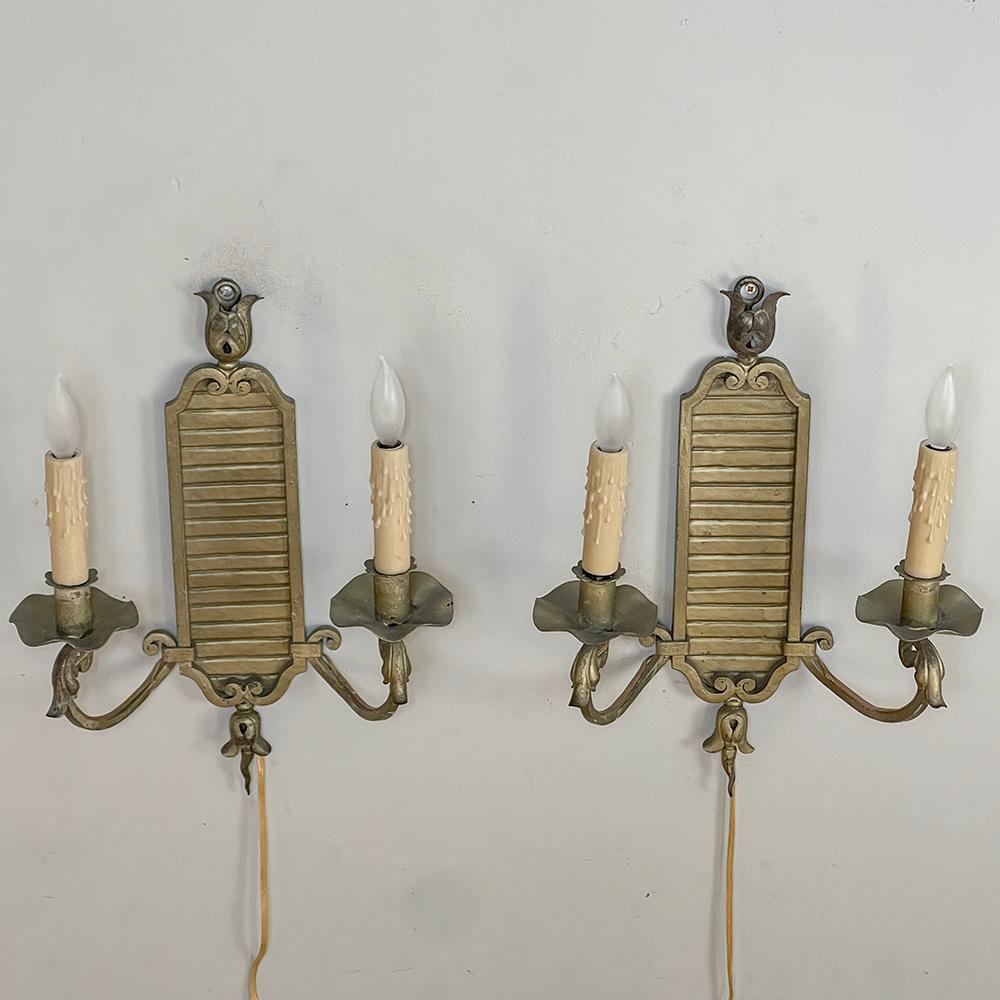 Pair Antique Italian Bronze Neoclassical Electrified Wall Sconces For Sale 8