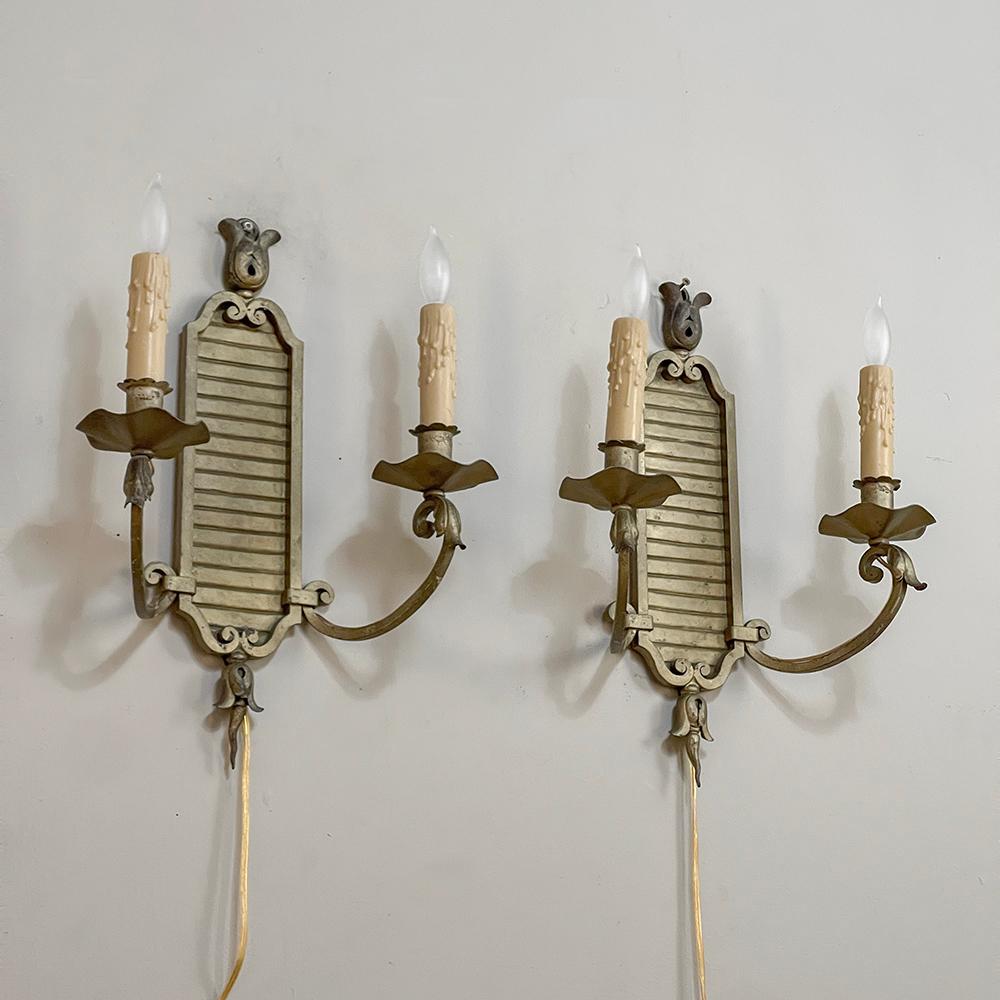 Pair Antique Italian Bronze Neoclassical Electrified Wall Sconces For Sale 9