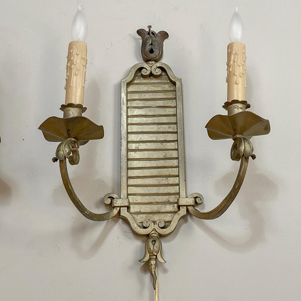 Pair Antique Italian Bronze Neoclassical Electrified Wall Sconces For Sale 11