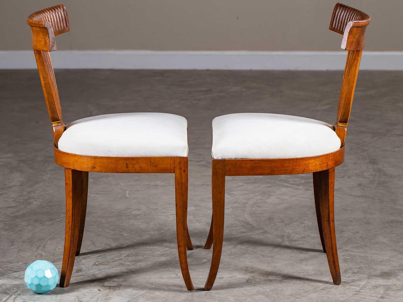 Pair of Antique Italian Empire Walnut Neoclassical Chairs, circa 1890 13