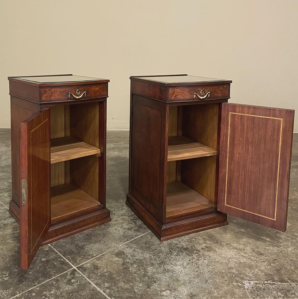 Hand-Crafted Pair Antique Italian Neoclassical Mahogany Marquetry Nightstands
