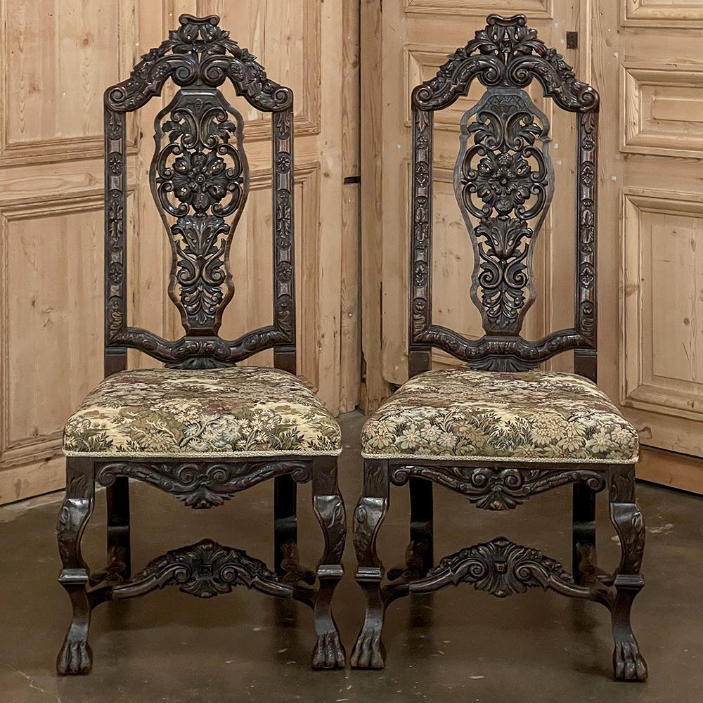 Paar antike italienische Renaissance-Beistellstühle (Handgeschnitzt) im Angebot
