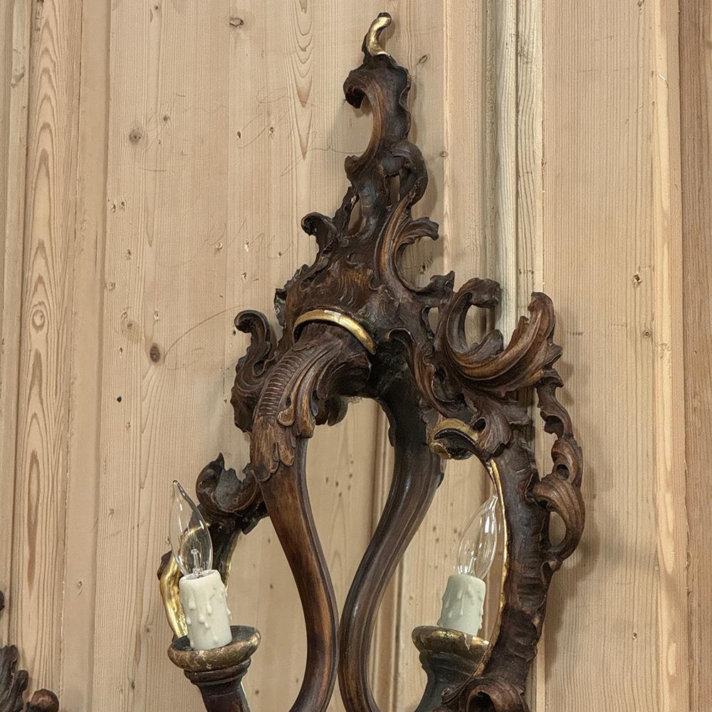 Pair Antique Italian Rococo Hand-Carved Mirrored Wall Sconces For Sale 10