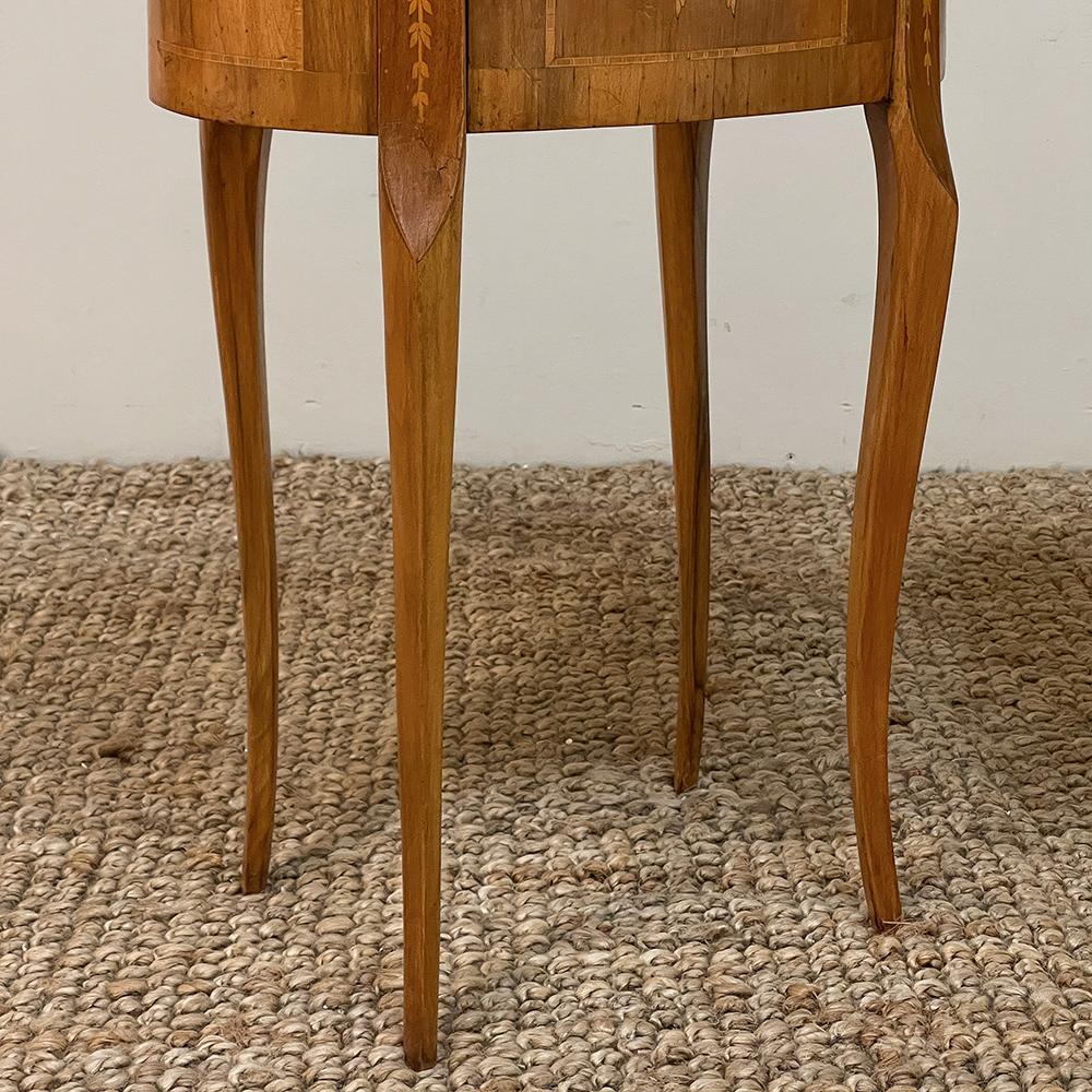 Pair Antique Italian Walnut Inlaid Kidney-Shaped End Tables, Nightstands 3